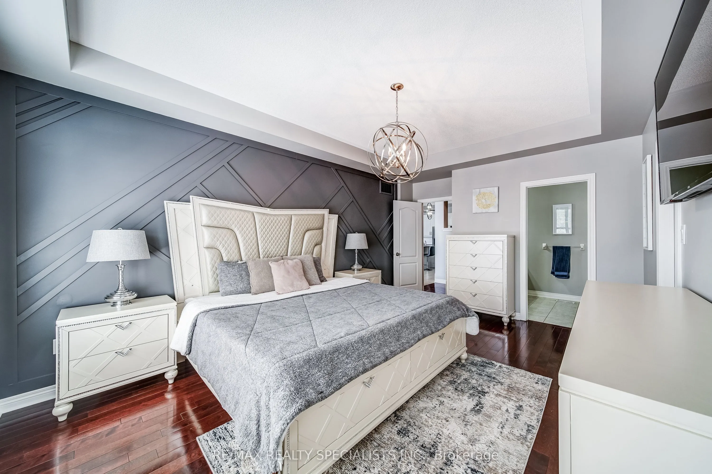 81 Corwin Drive