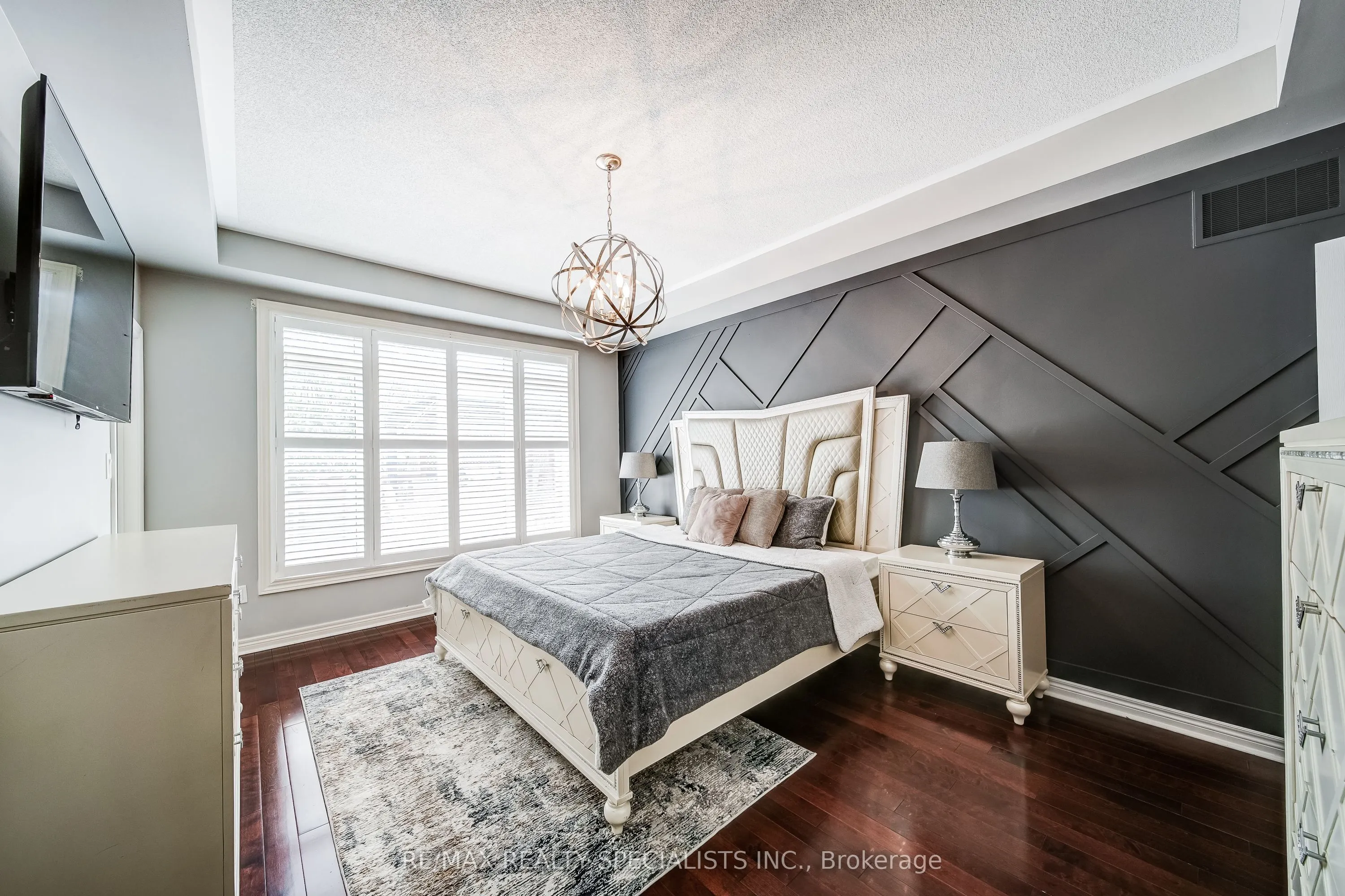 81 Corwin Drive