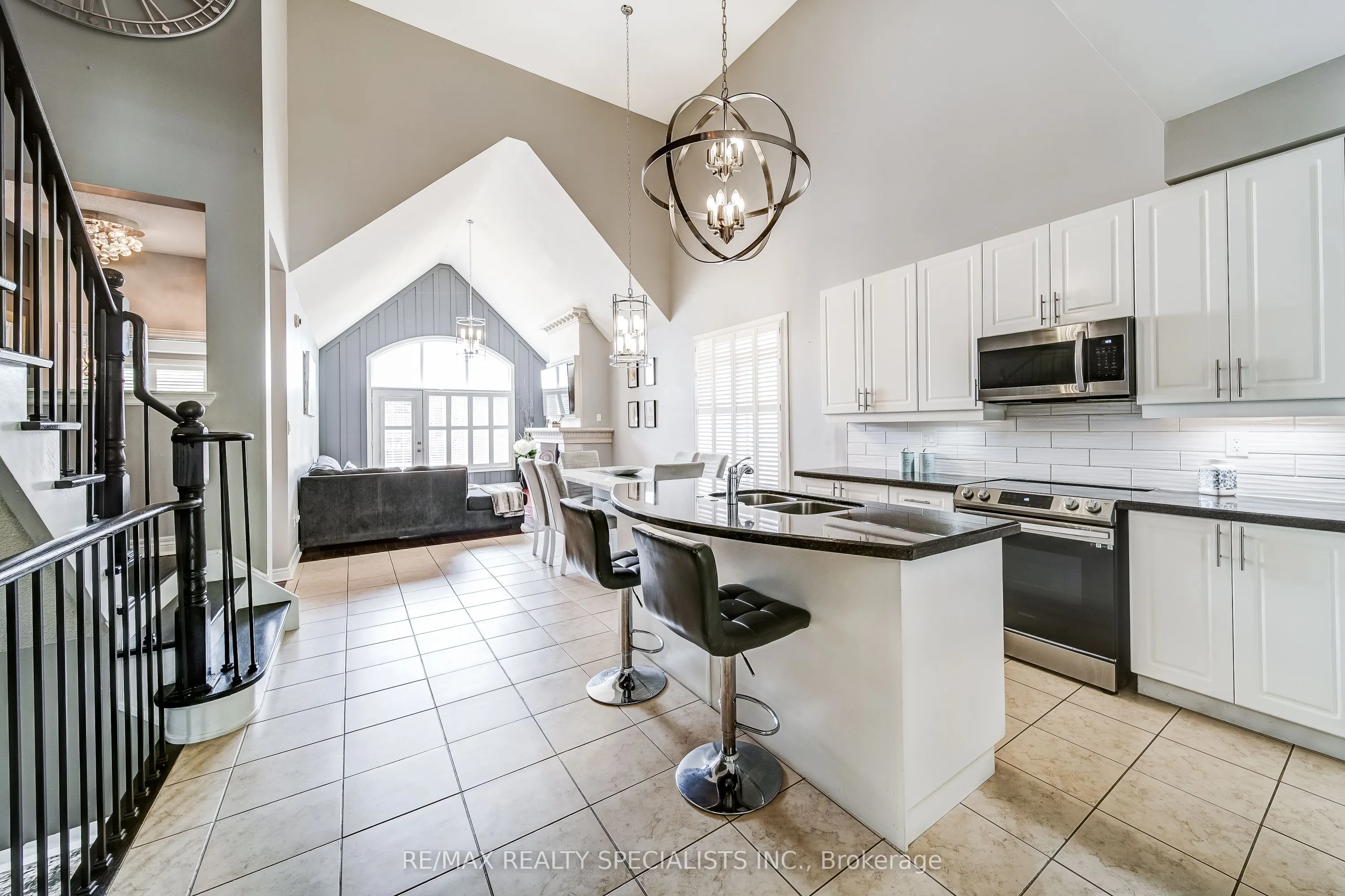 81 Corwin Drive