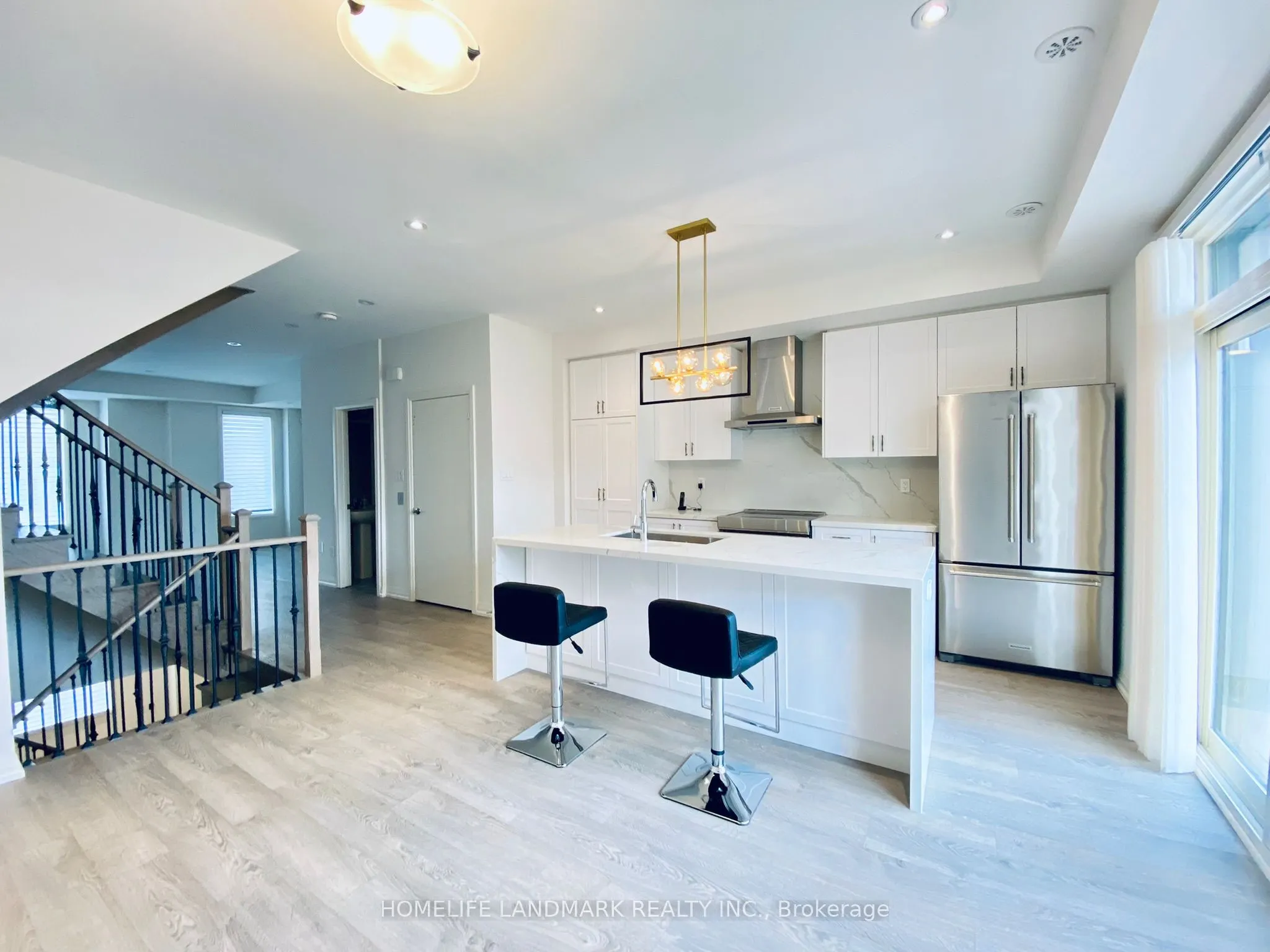 33 George Kirby Street