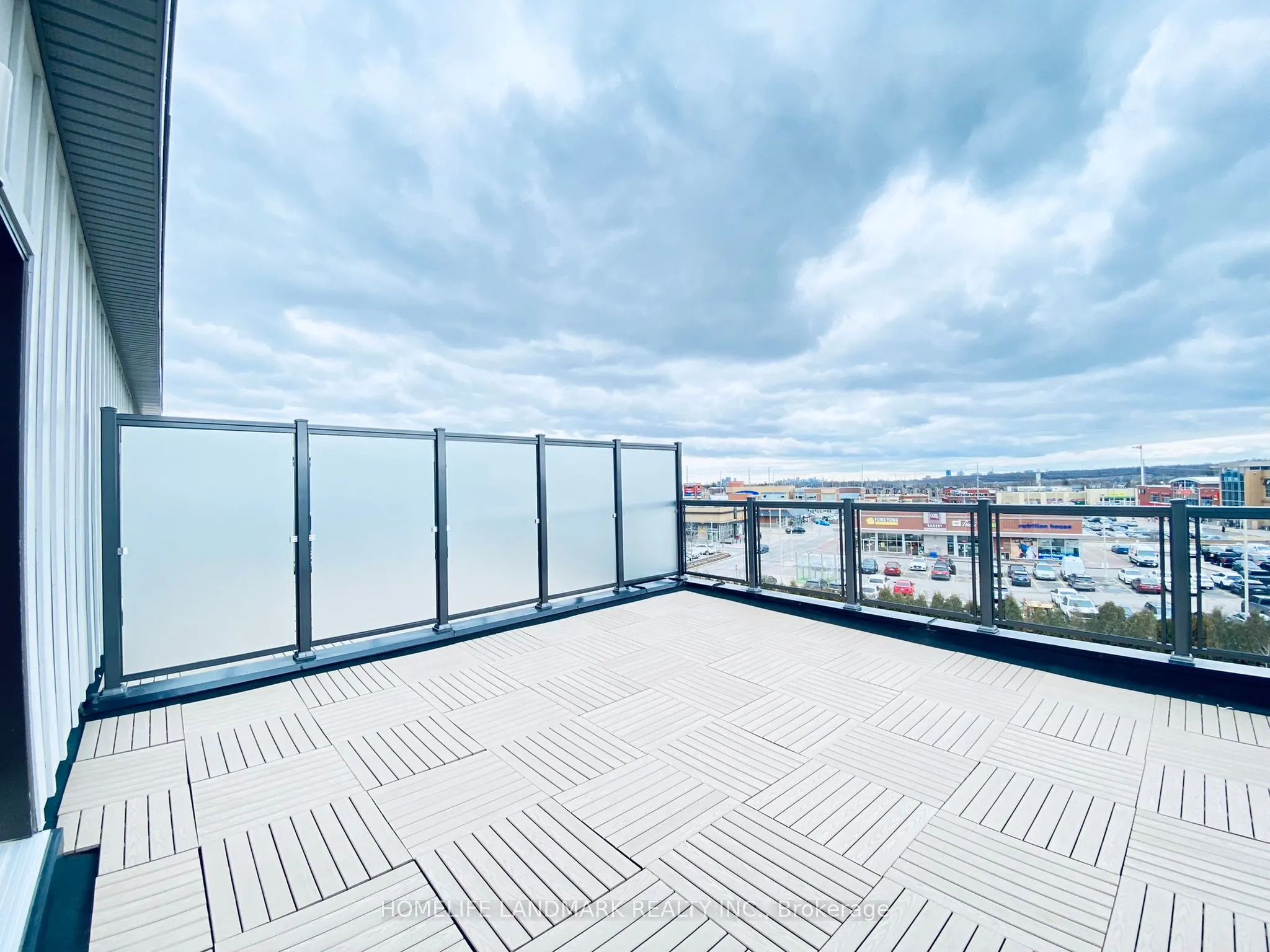 33 George Kirby Street