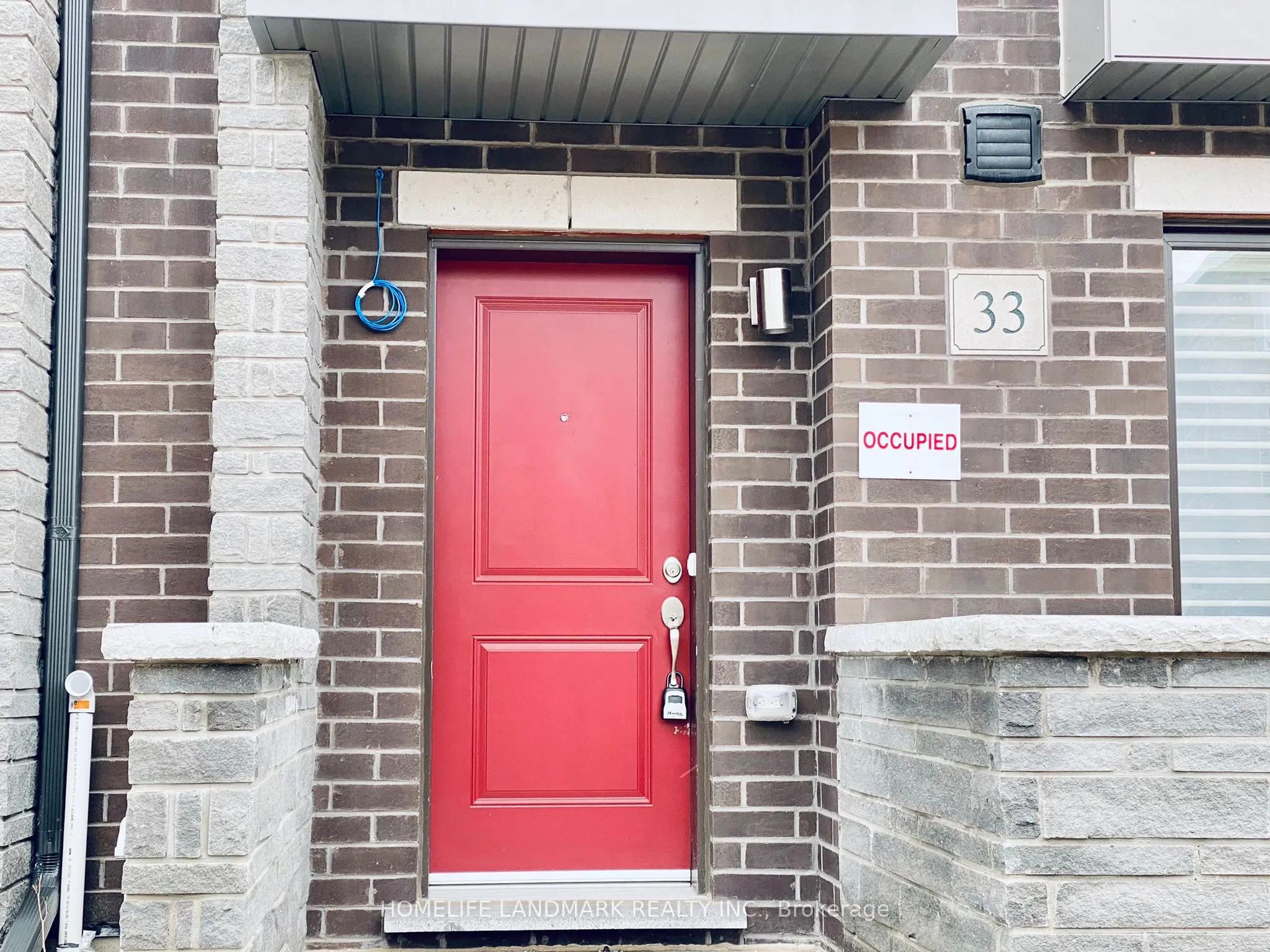33 George Kirby Street