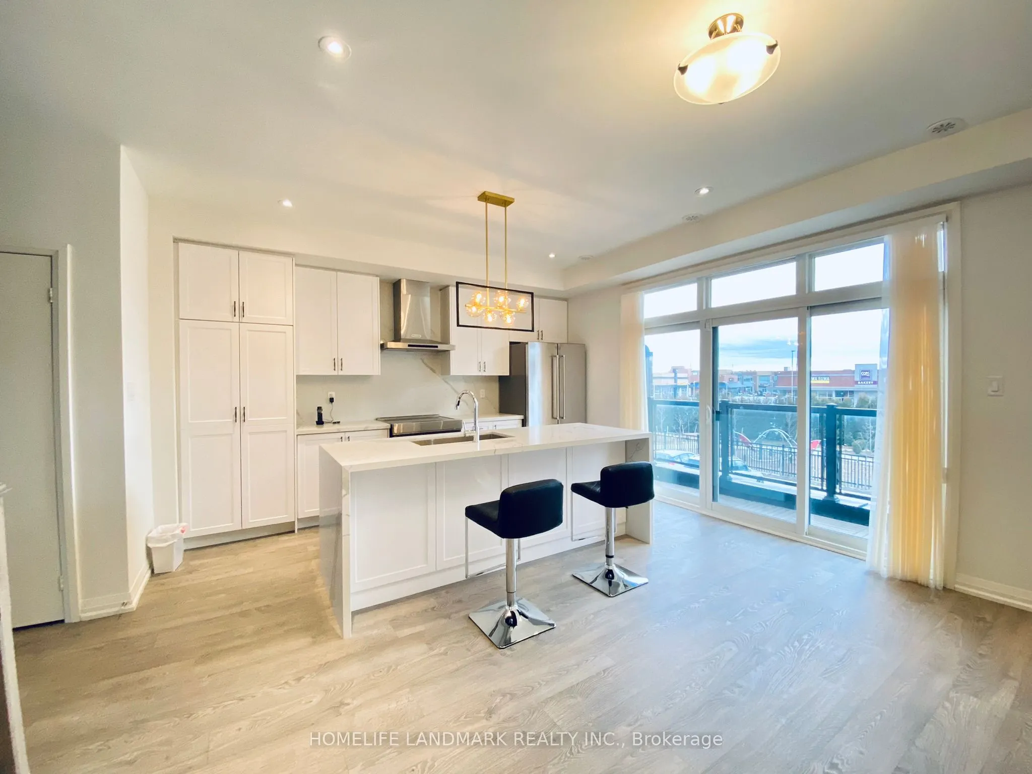 33 George Kirby Street