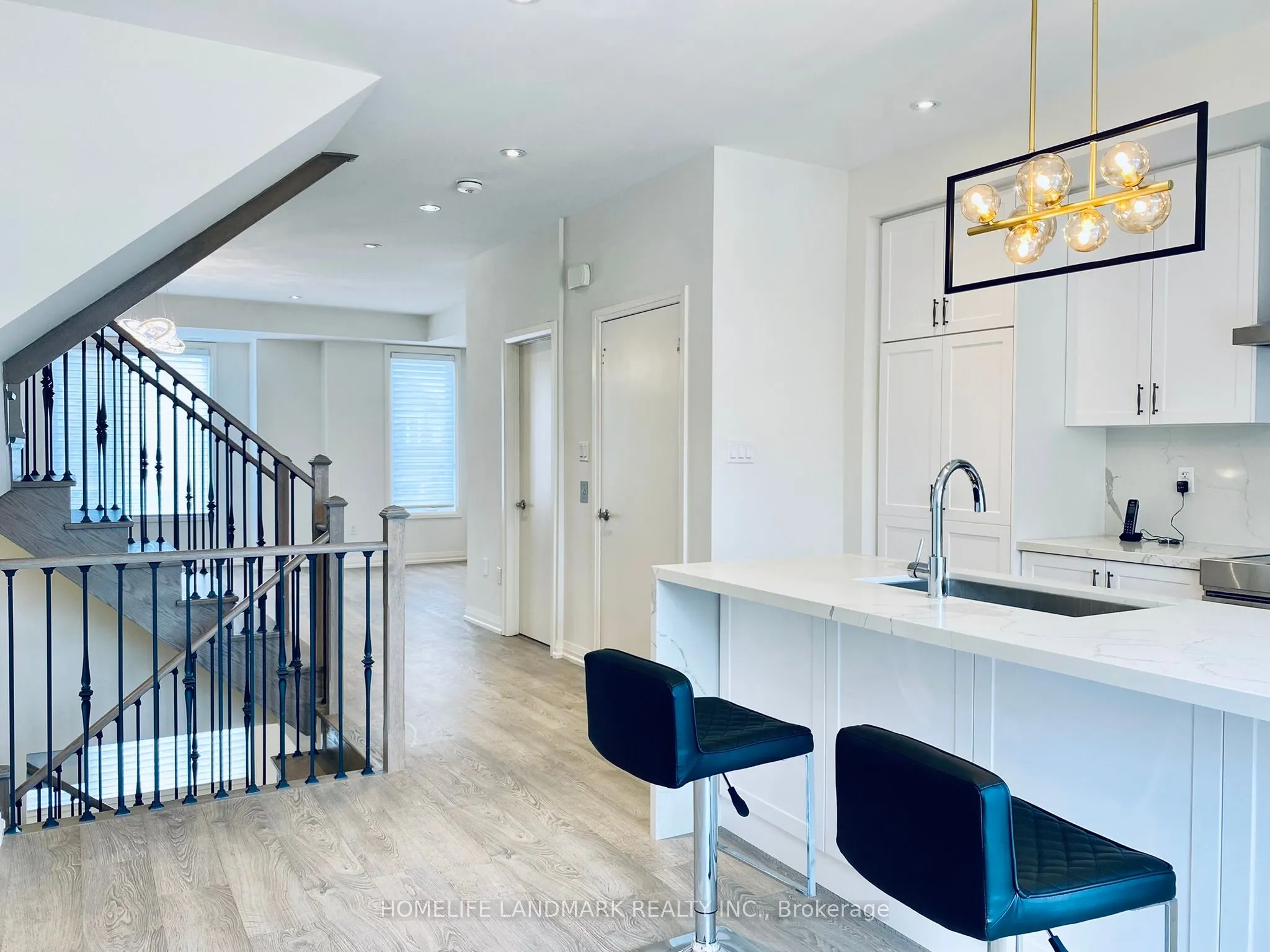 33 George Kirby Street