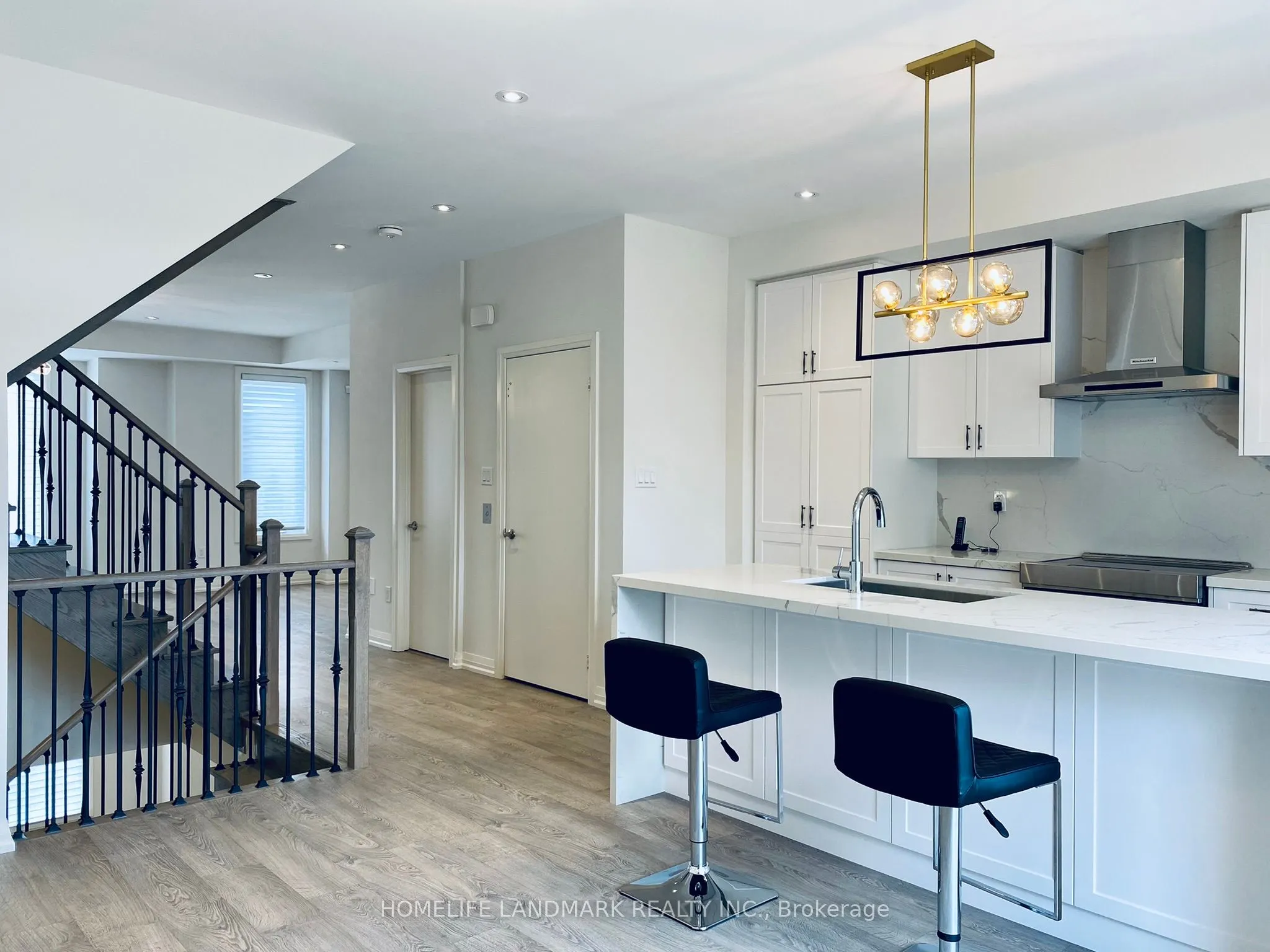 33 George Kirby Street