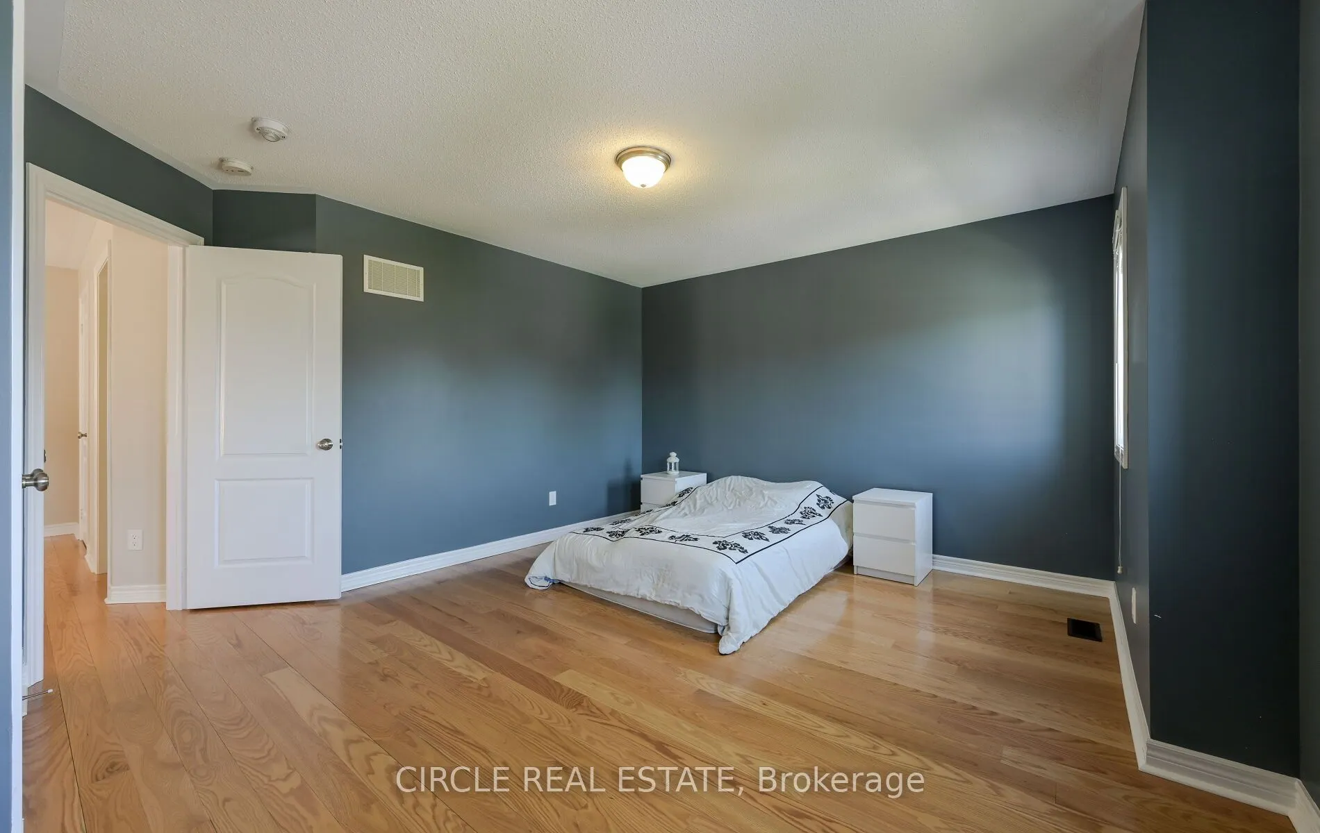 166 Sharpe Crescent