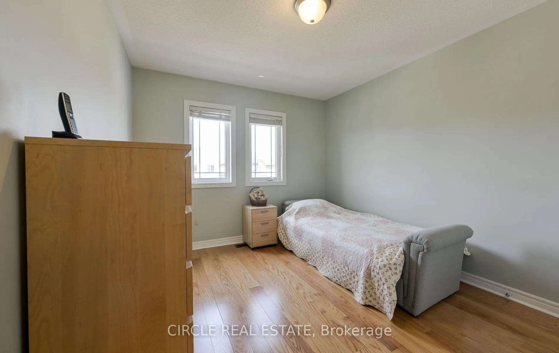 166 Sharpe Crescent