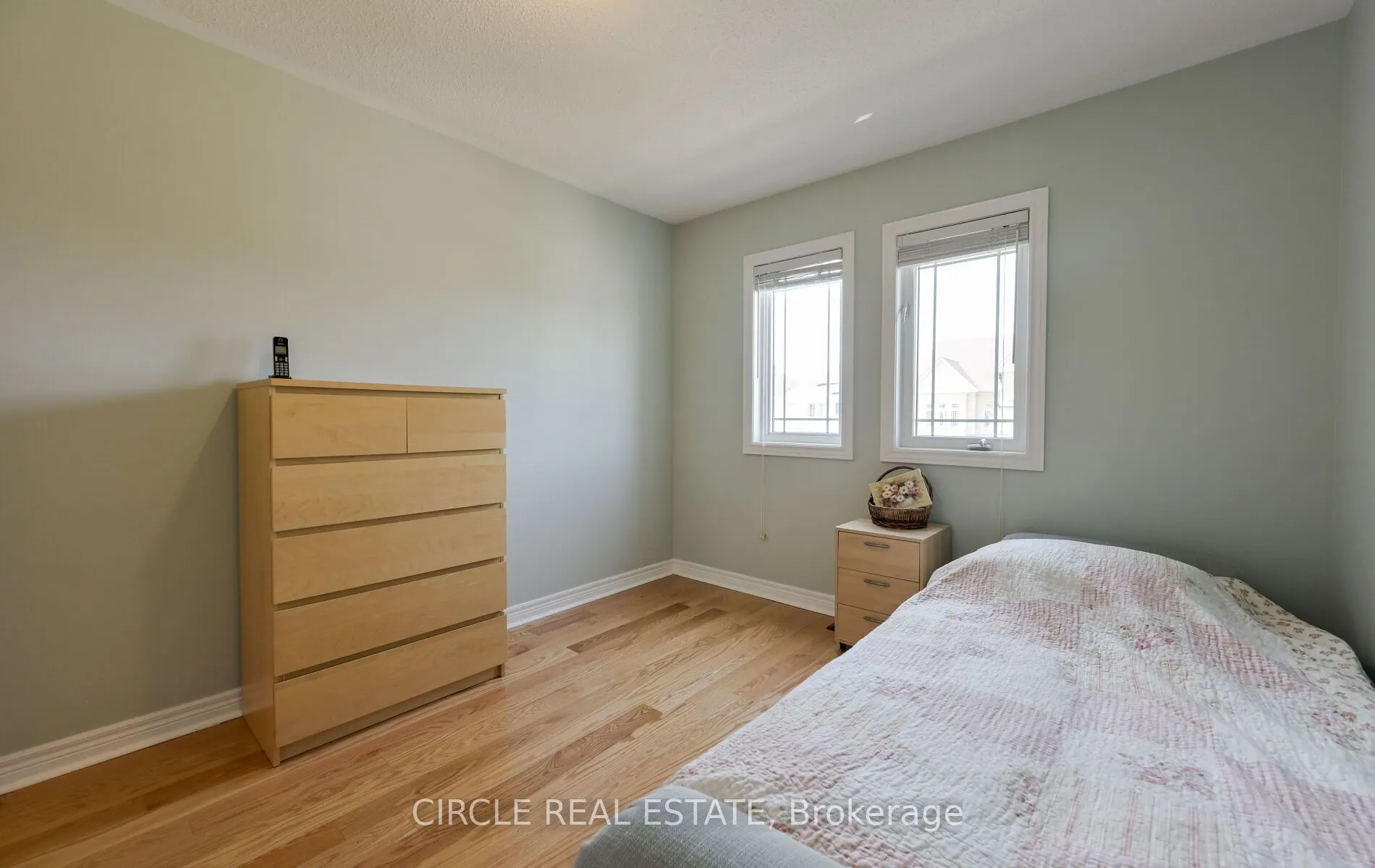 166 Sharpe Crescent