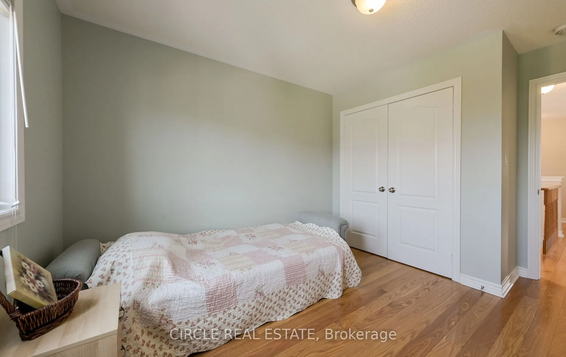 166 Sharpe Crescent