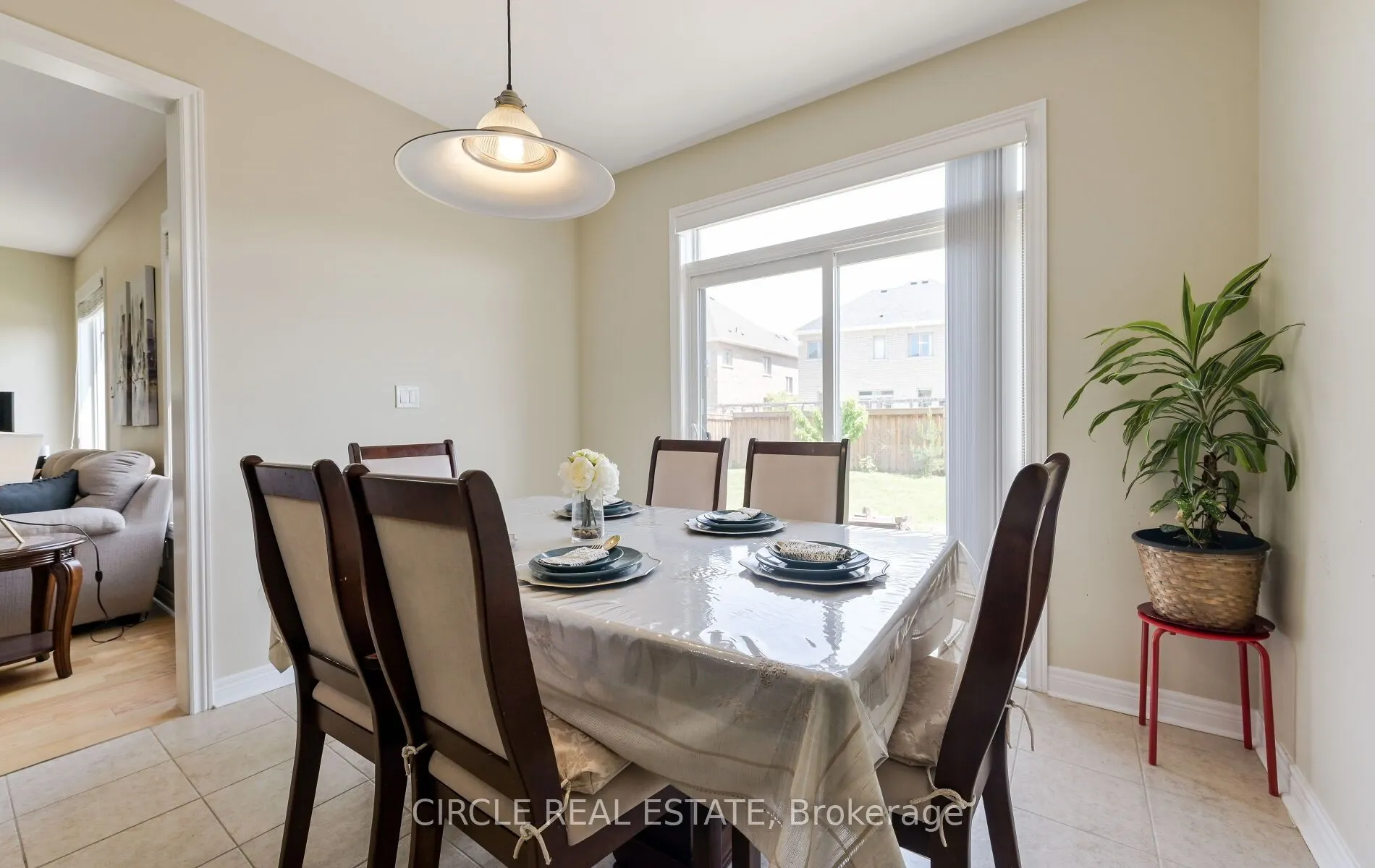 166 Sharpe Crescent