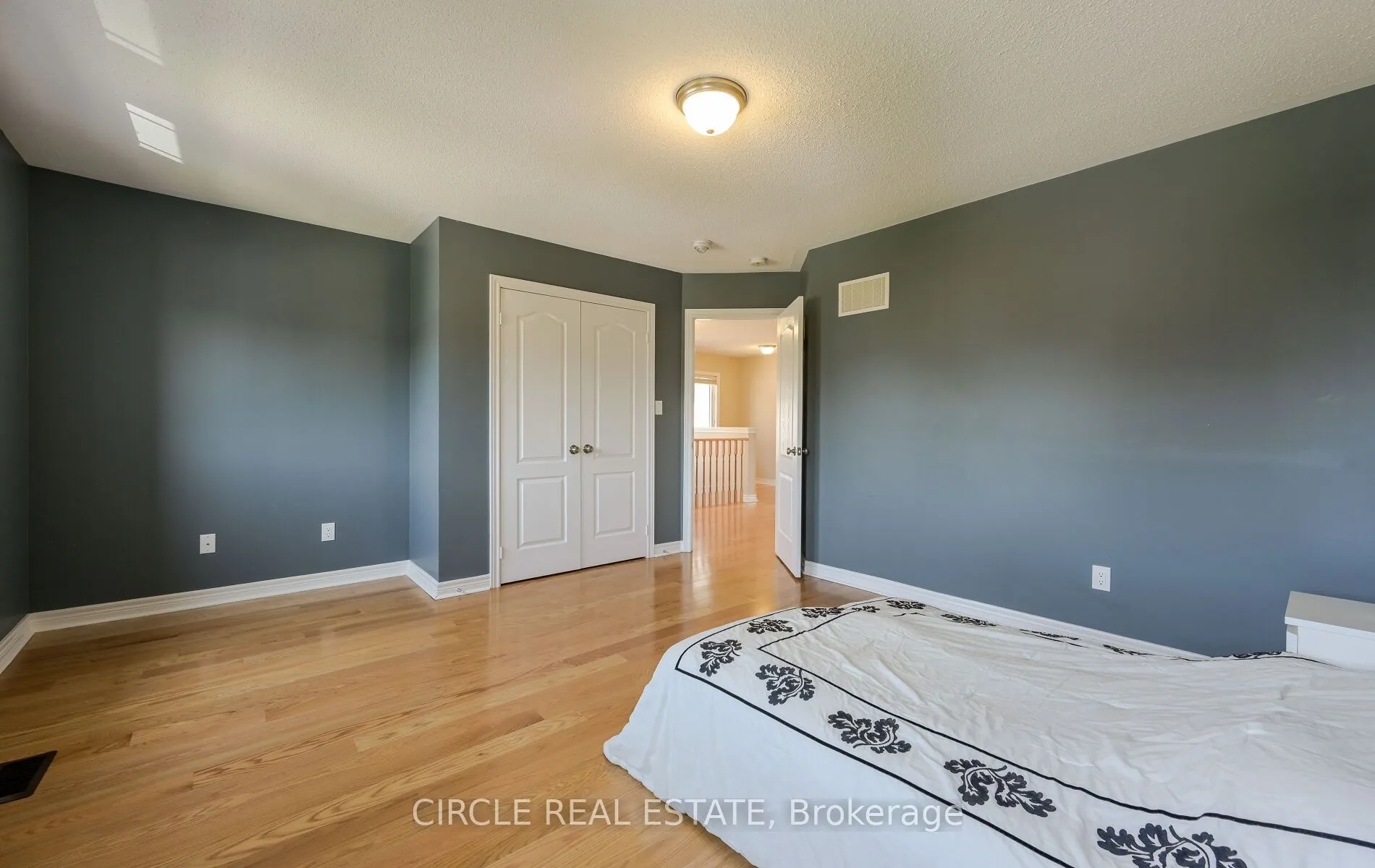 166 Sharpe Crescent
