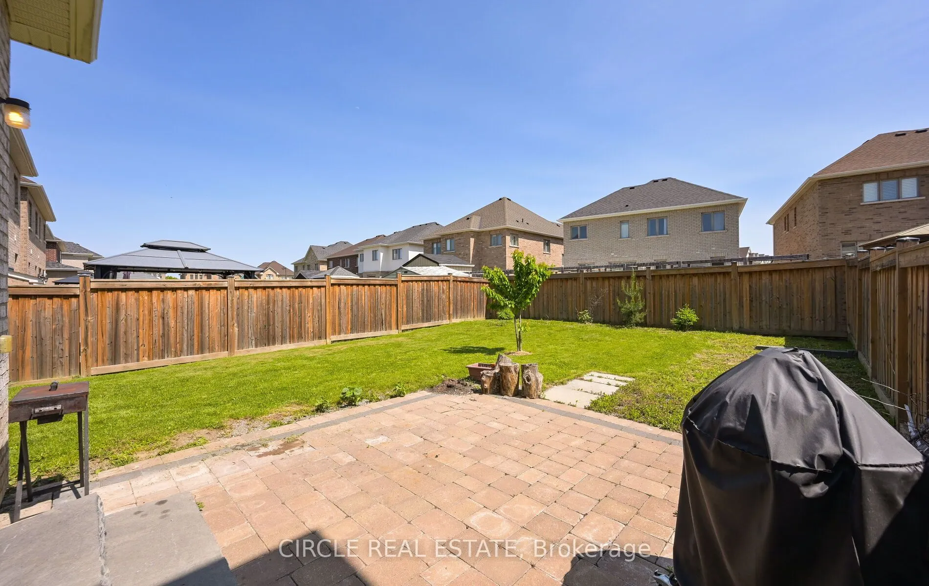 166 Sharpe Crescent