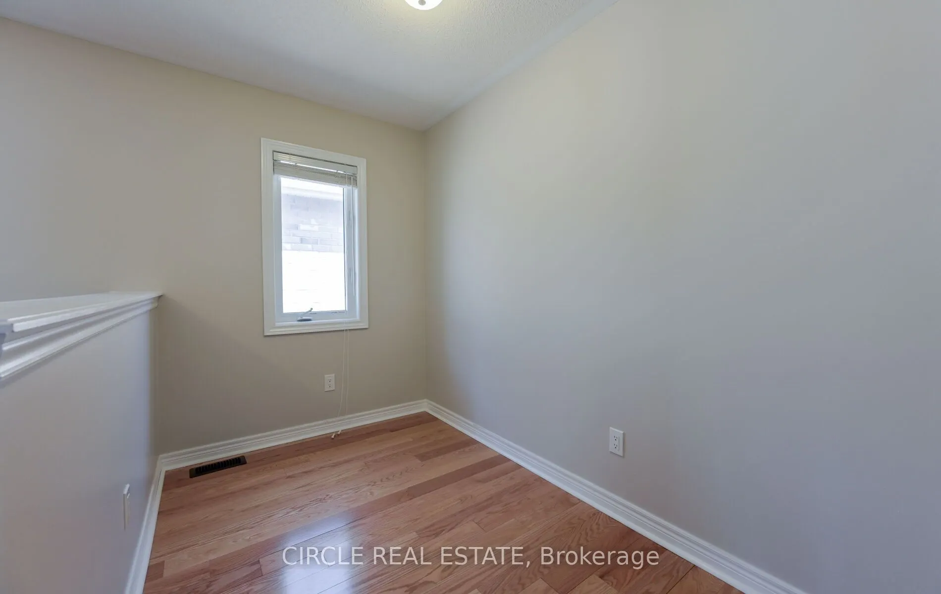 166 Sharpe Crescent