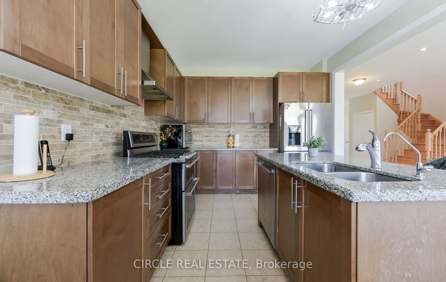 166 Sharpe Crescent