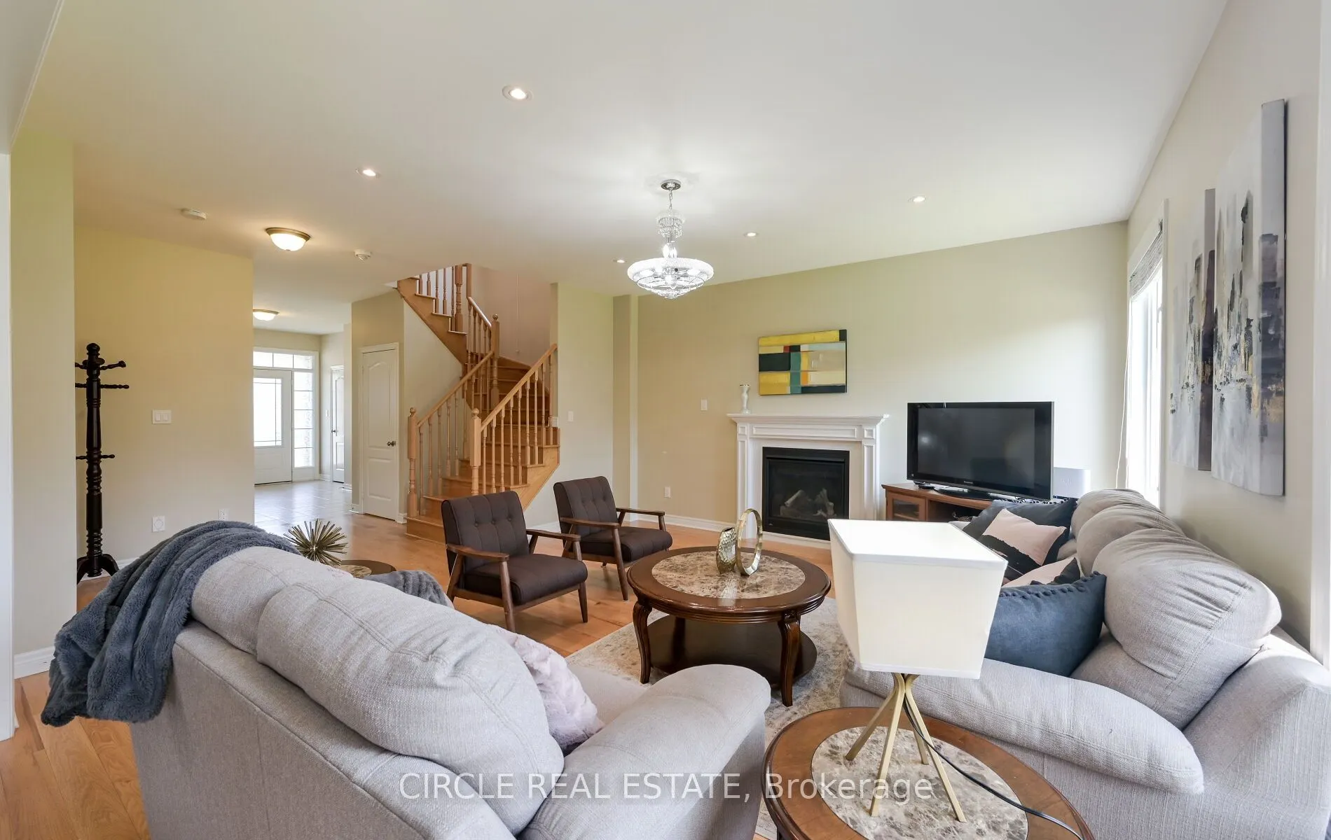 166 Sharpe Crescent