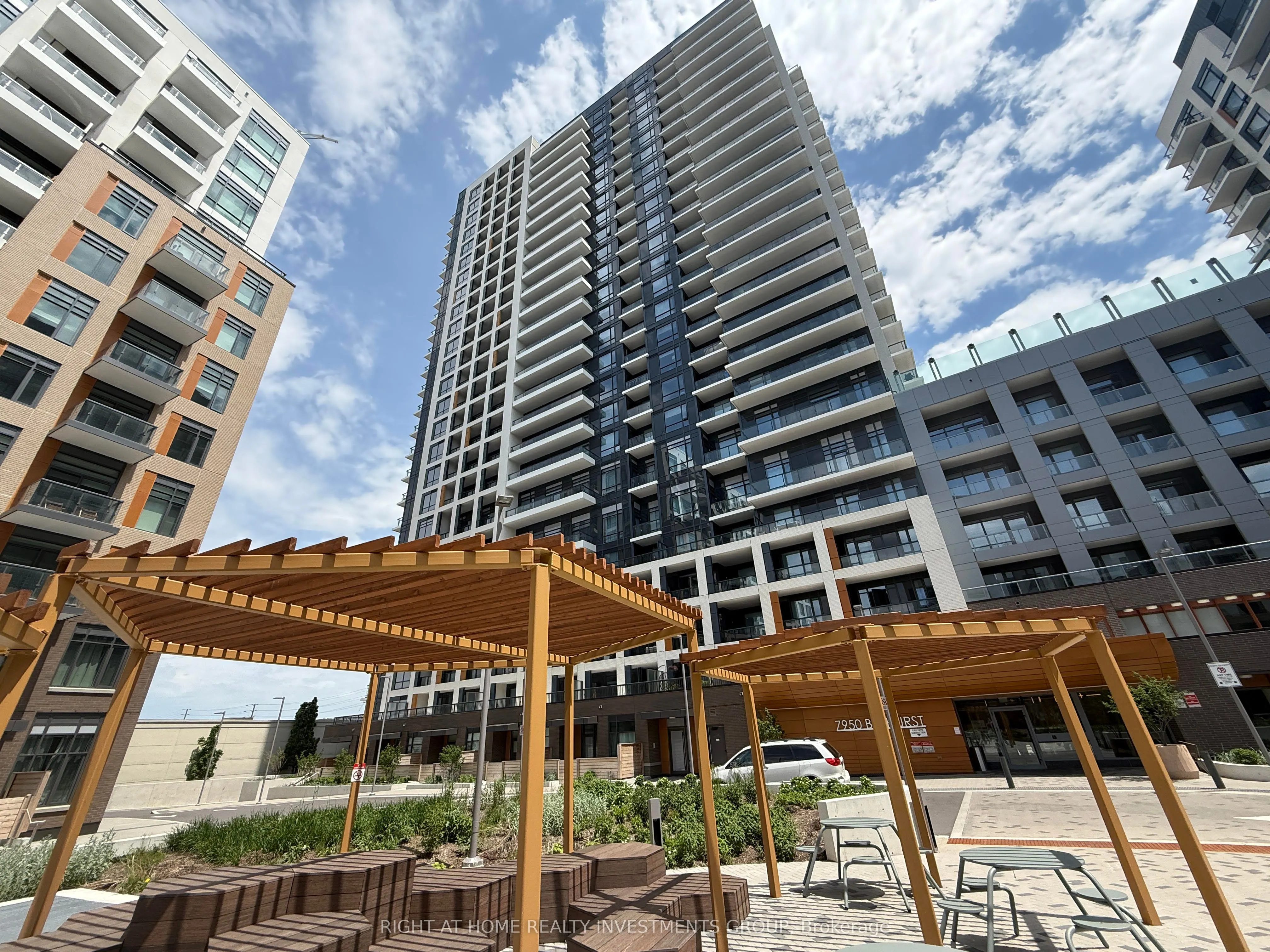 7950 Bathurst Street, #427