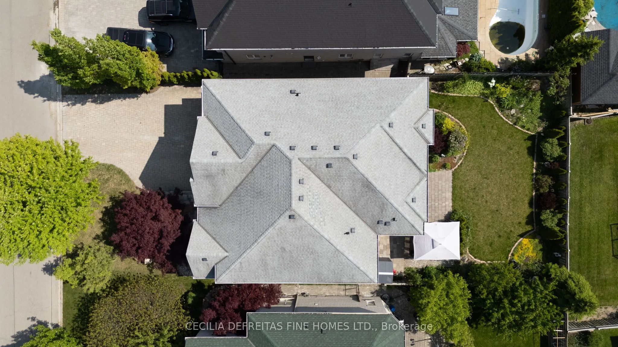 173 Polo Crescent