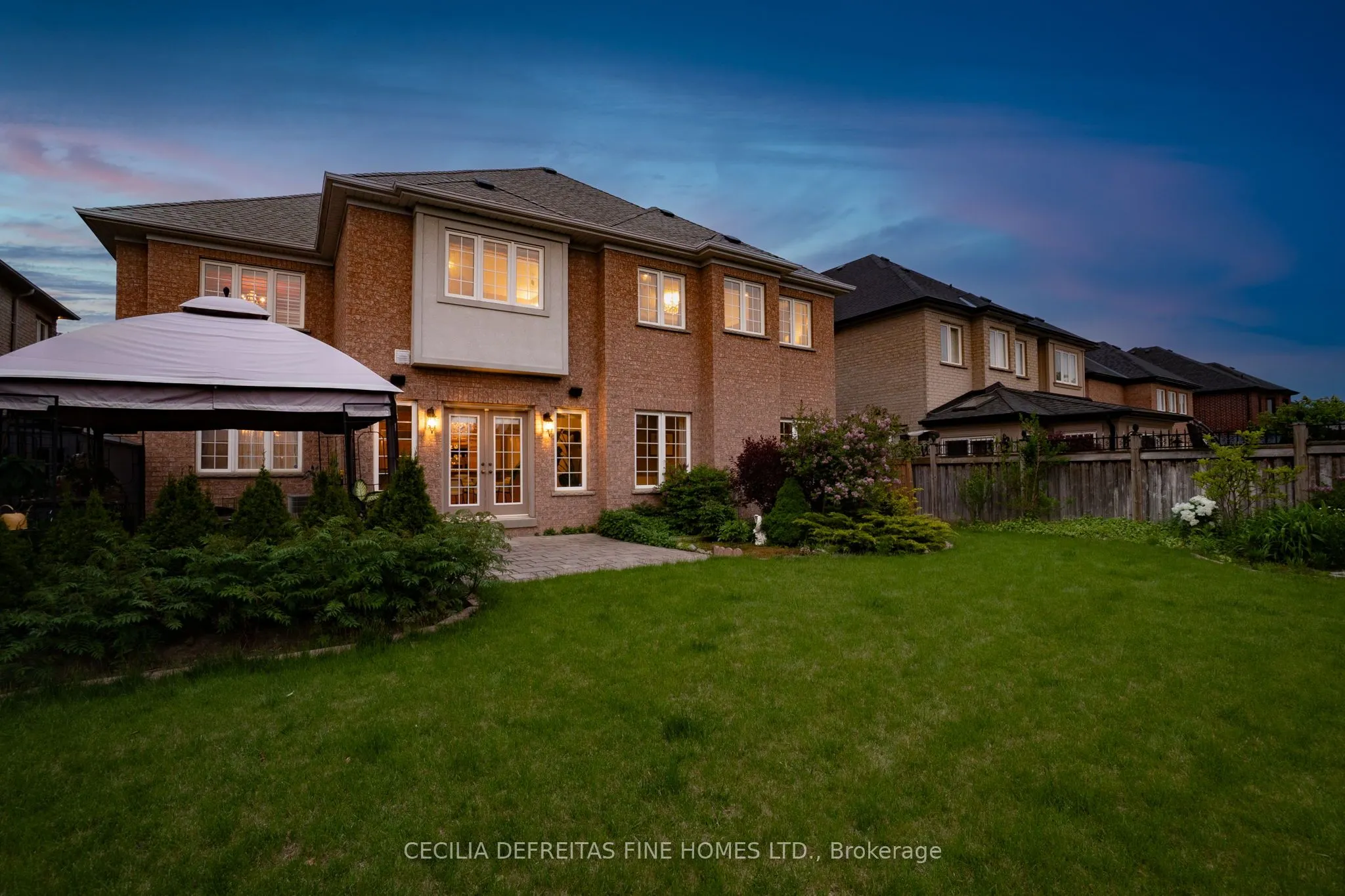 173 Polo Crescent