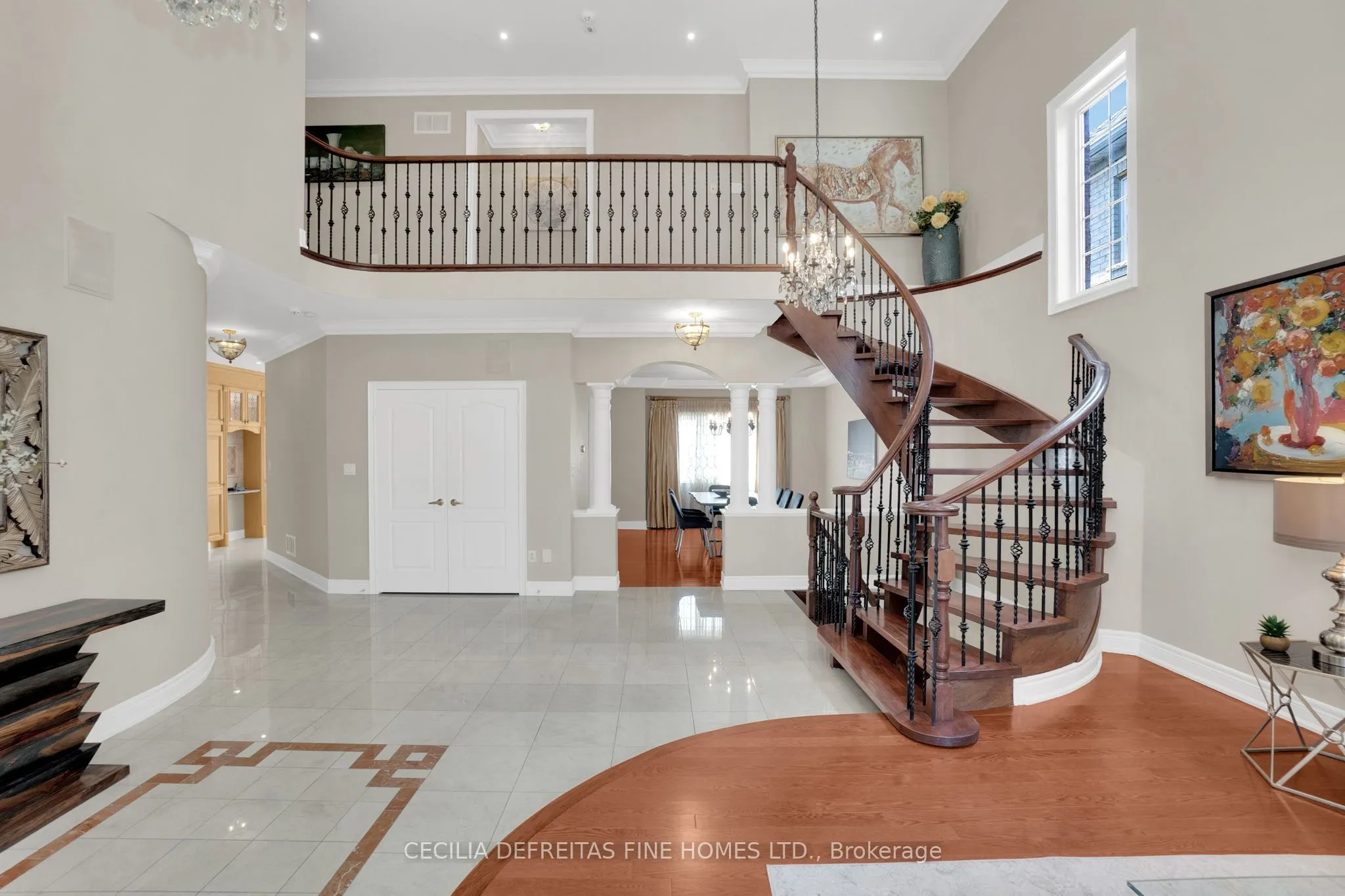 173 Polo Crescent