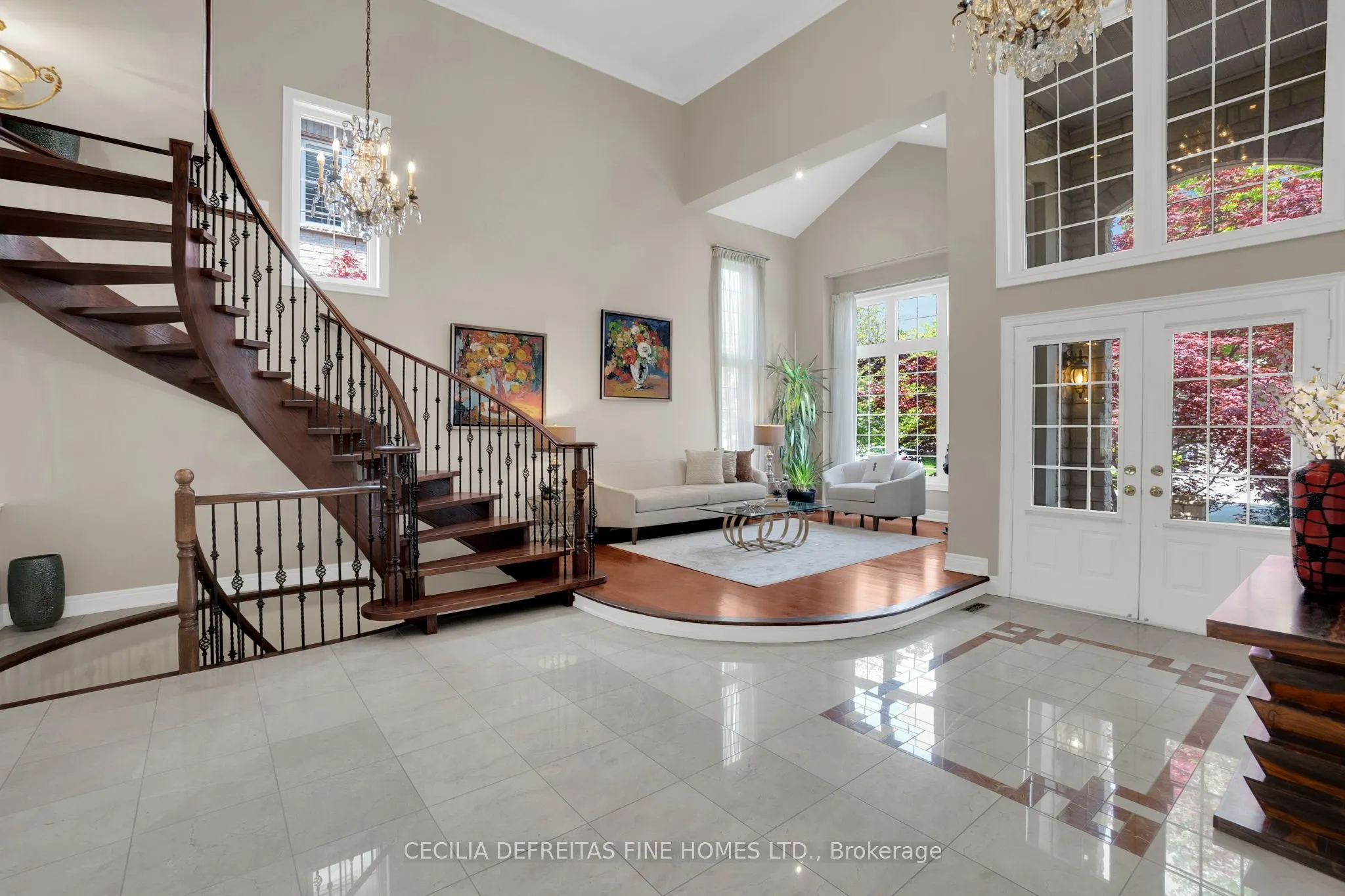 173 Polo Crescent