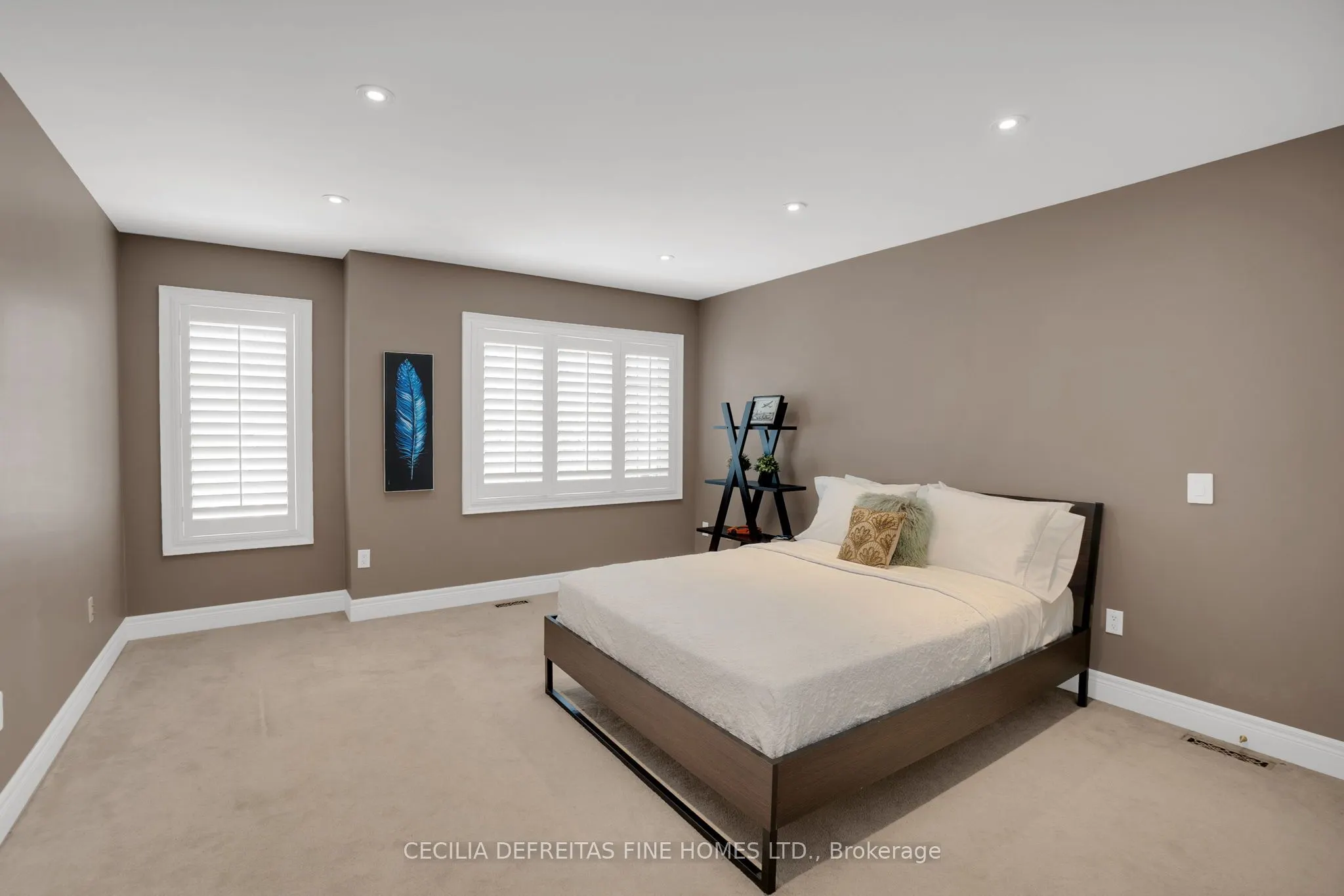 173 Polo Crescent
