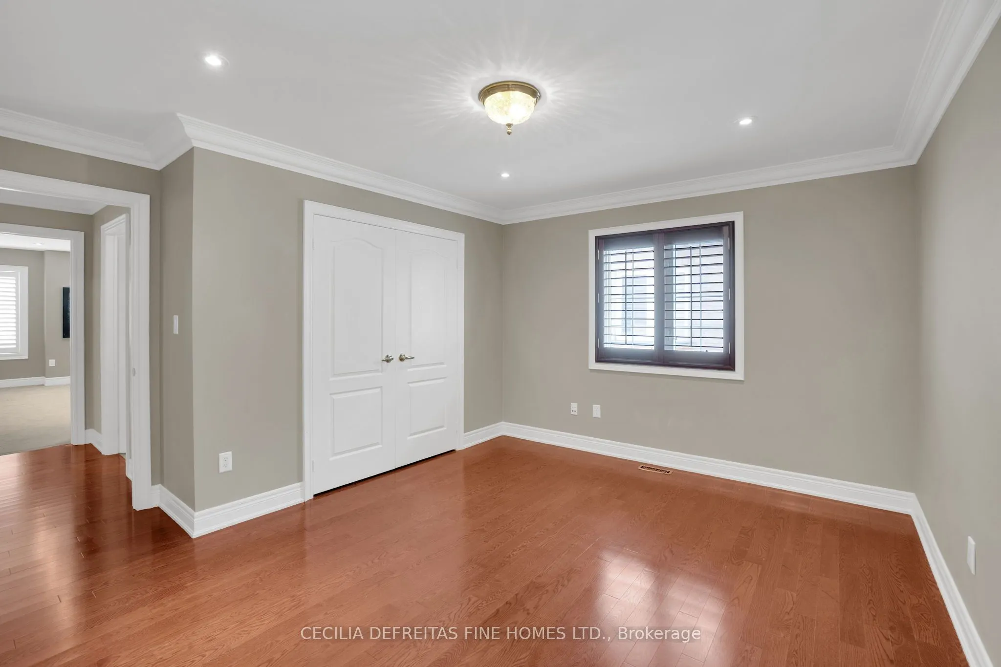 173 Polo Crescent