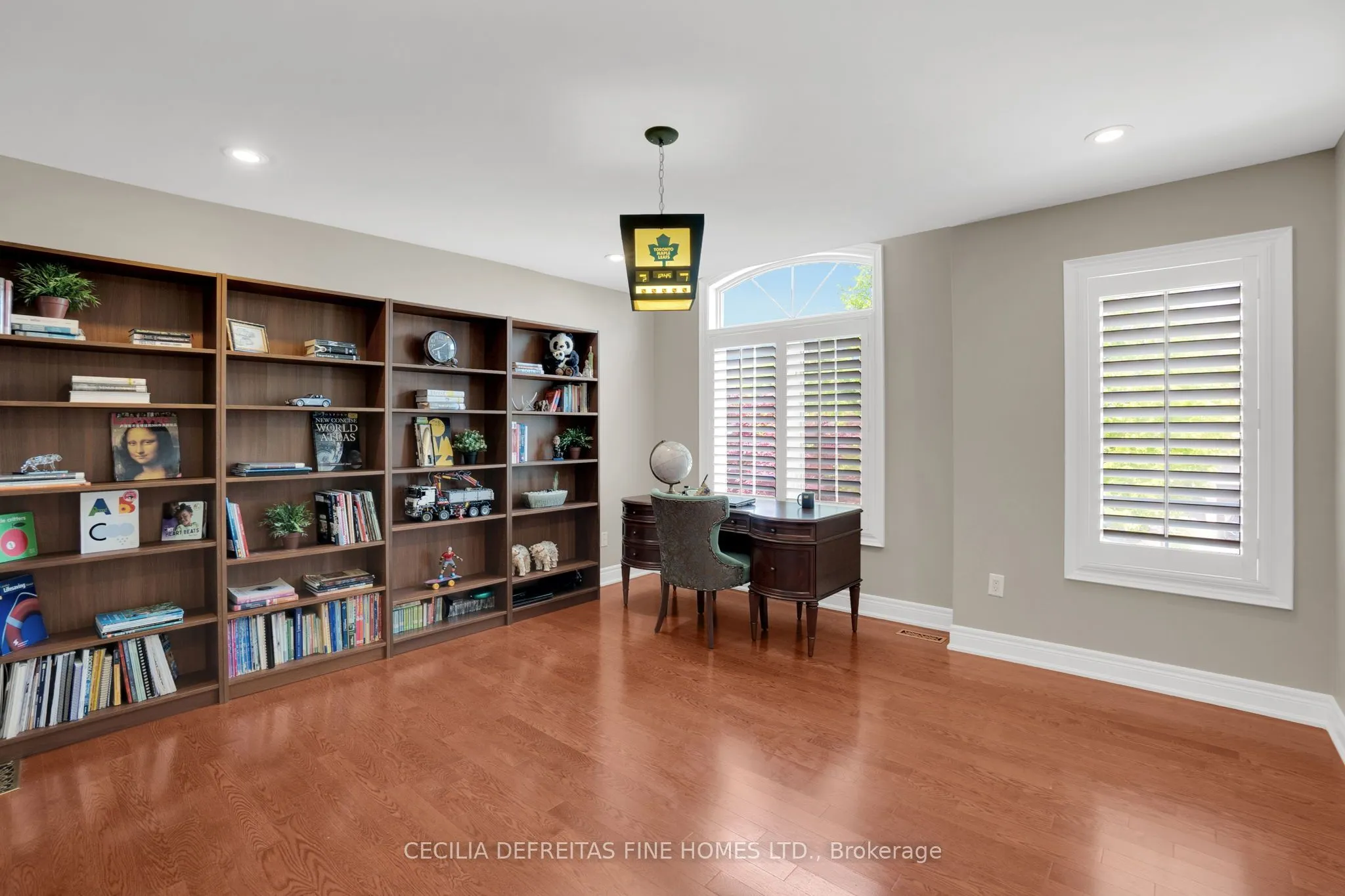 173 Polo Crescent