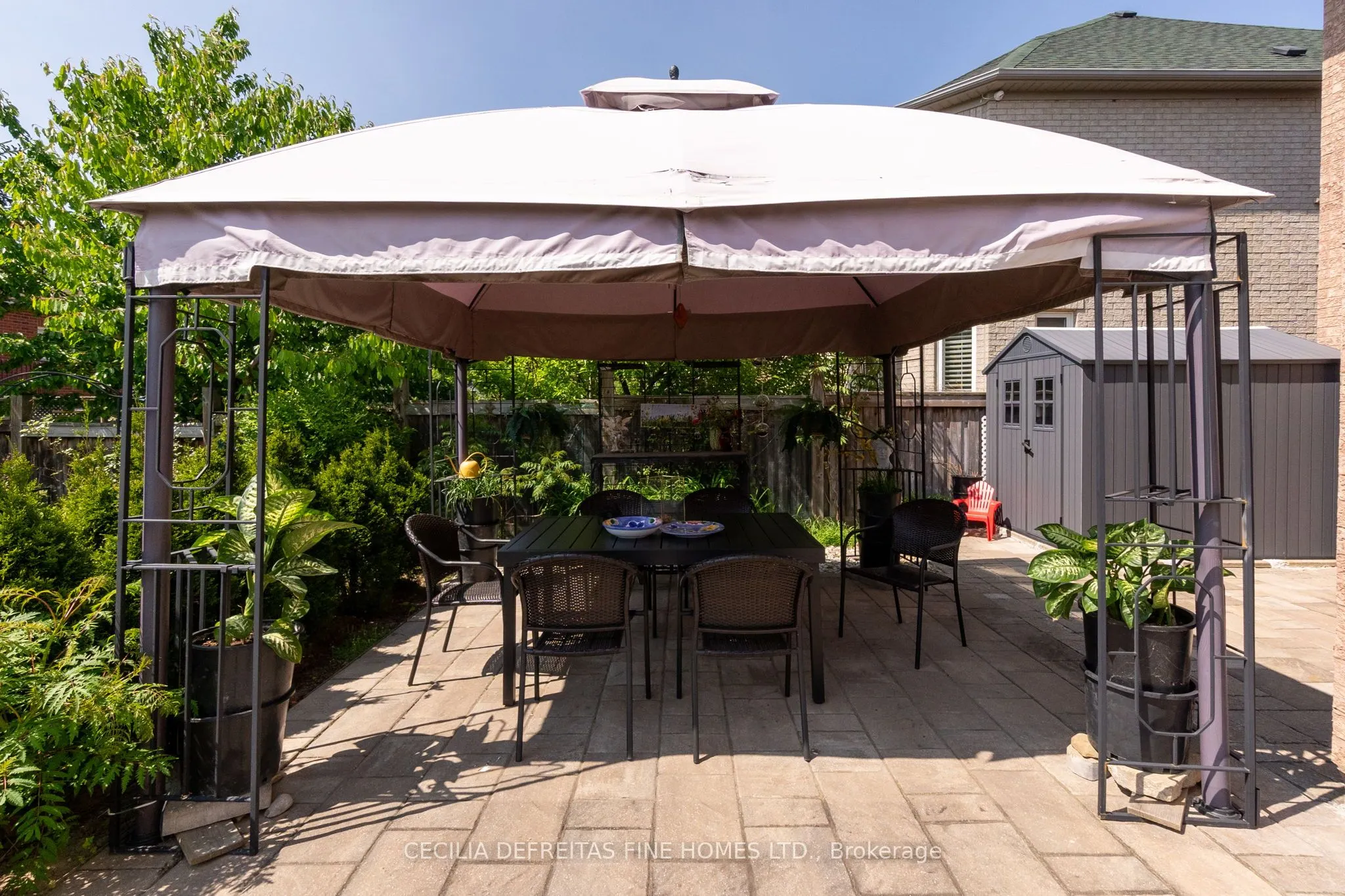 173 Polo Crescent