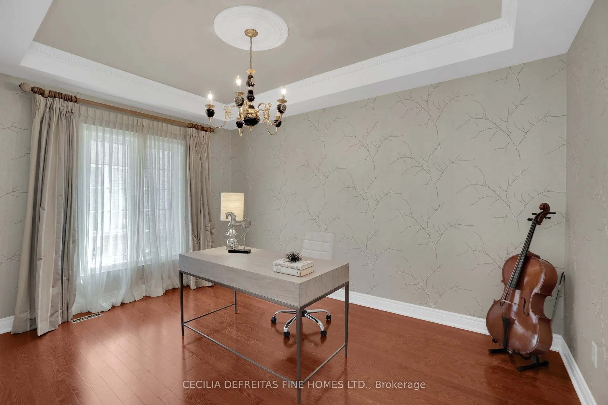 173 Polo Crescent