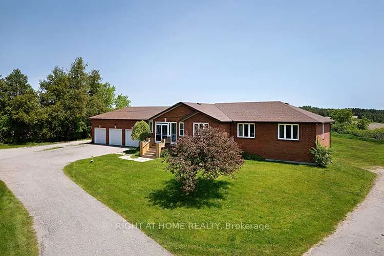 5125 Concession 4 Road E