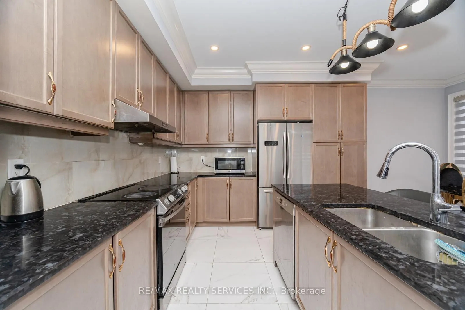 132 Meadow Vista Crescent