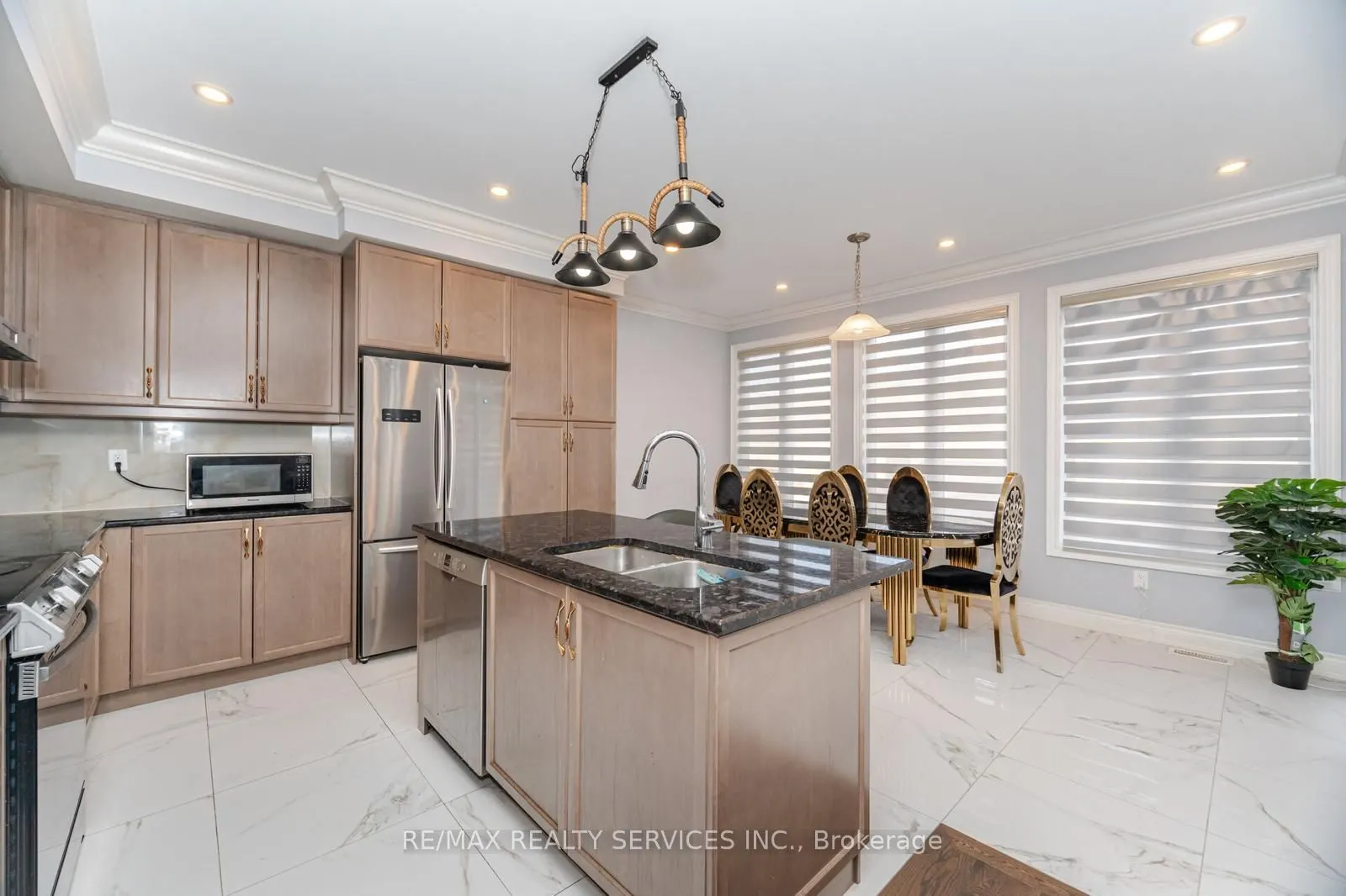 132 Meadow Vista Crescent