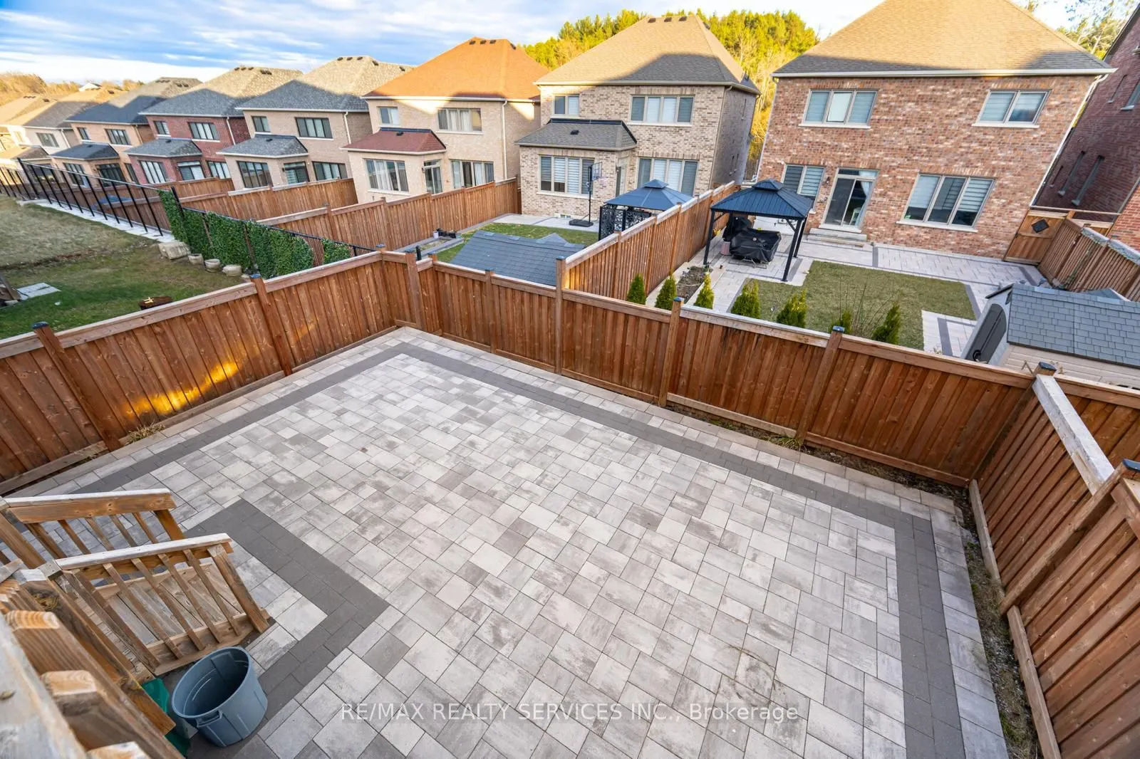 132 Meadow Vista Crescent