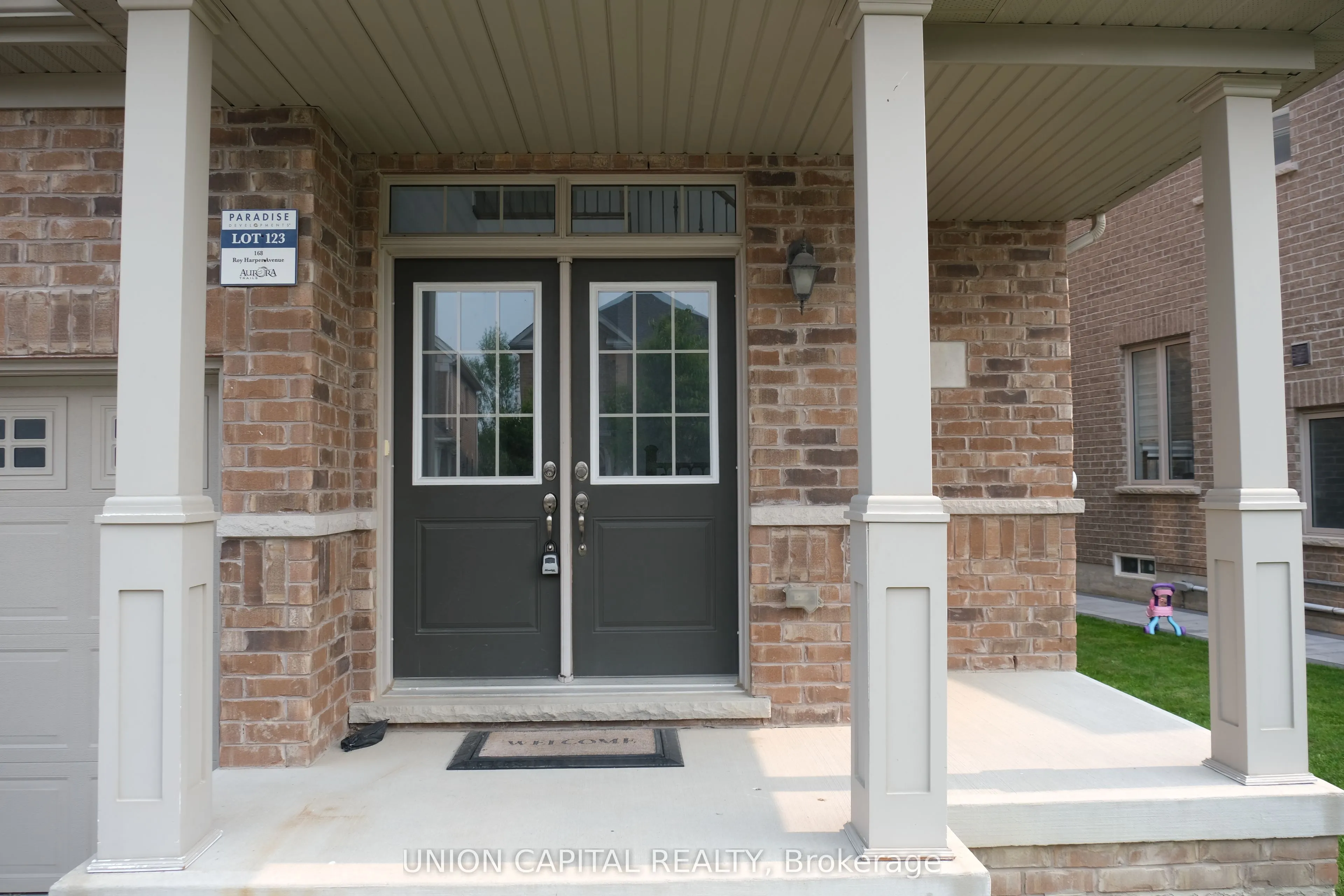 168 Roy Harper Avenue