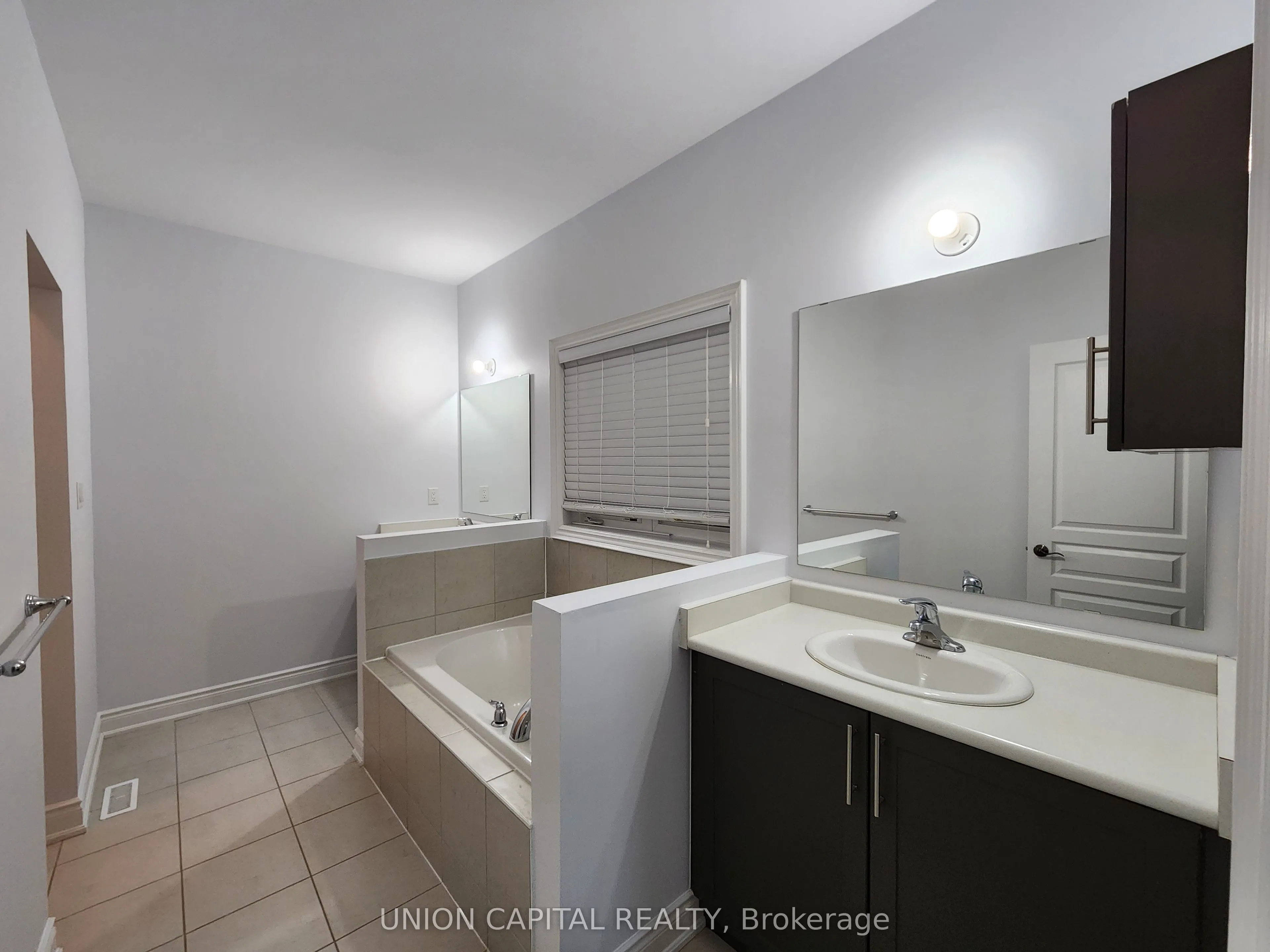 168 Roy Harper Avenue