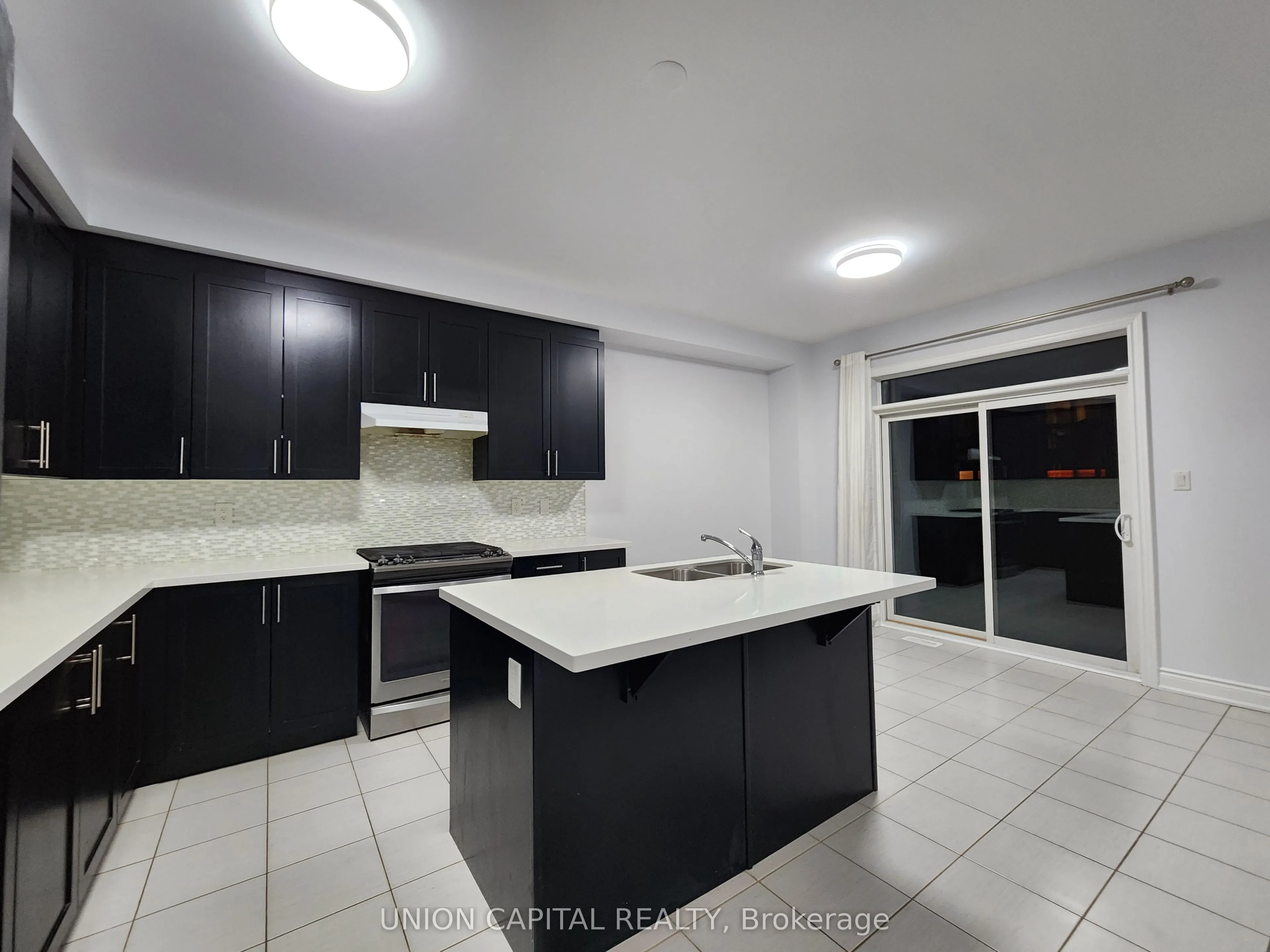 168 Roy Harper Avenue