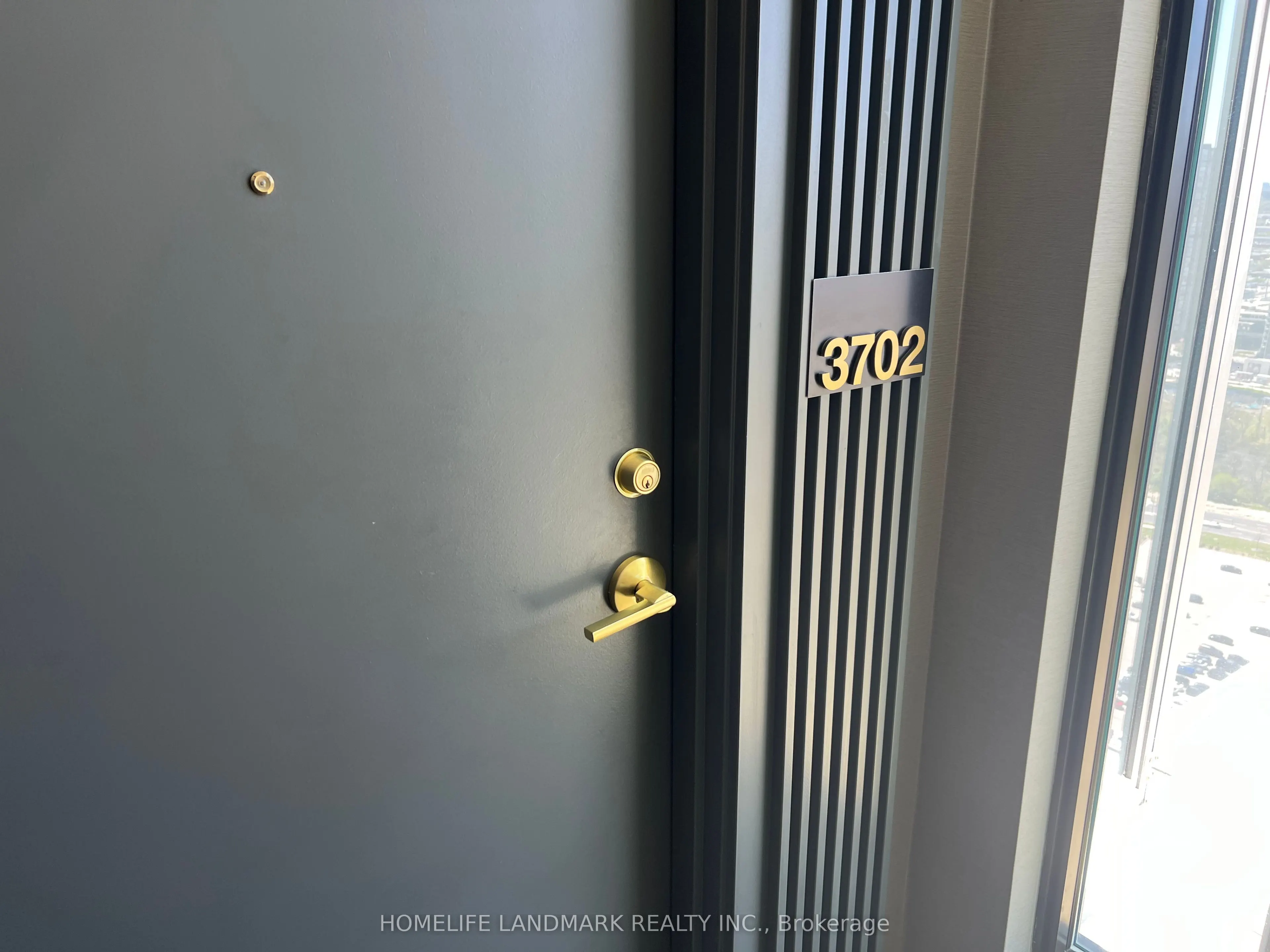 5 Buttermill Avenue, #3702