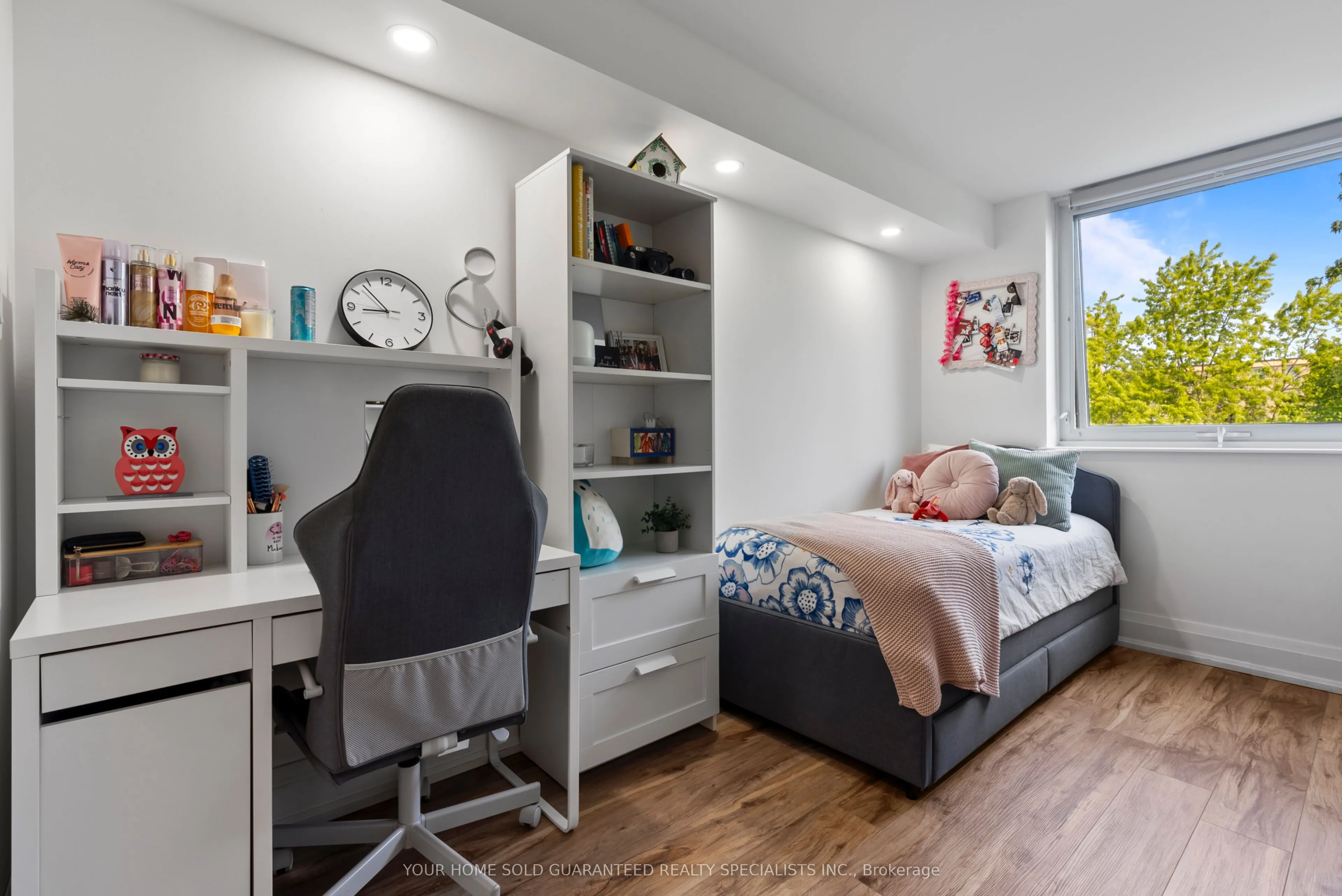 326 Major Mackenzie Drive E, #511