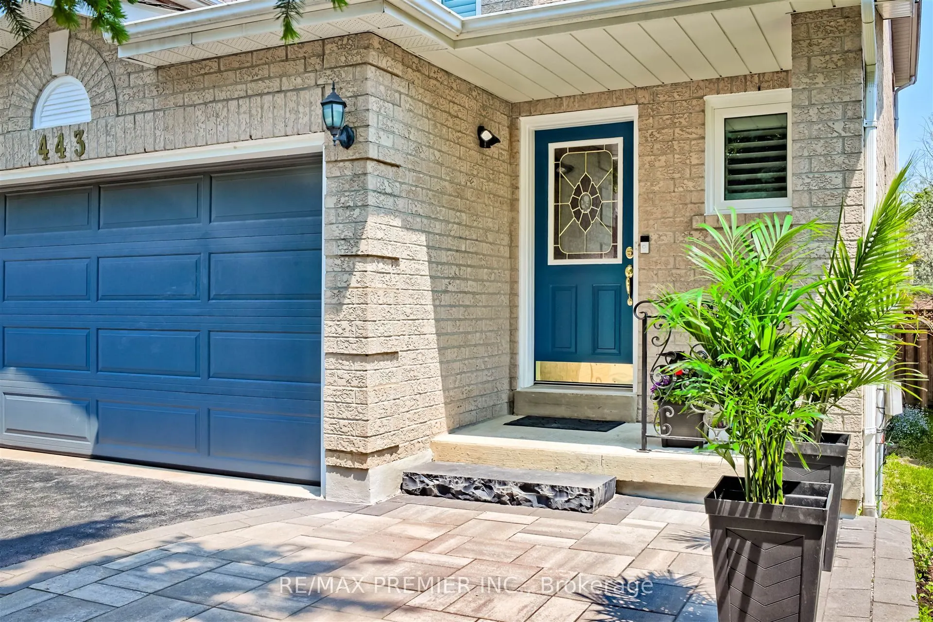 443 Carruthers Avenue