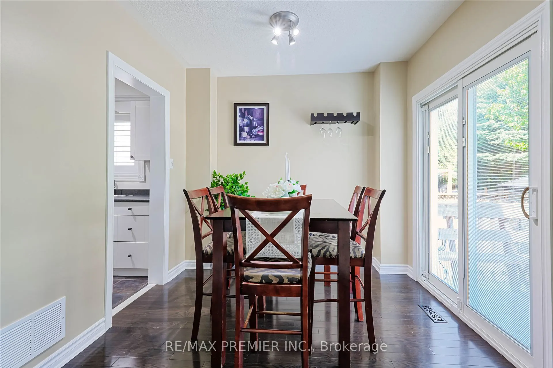 443 Carruthers Avenue