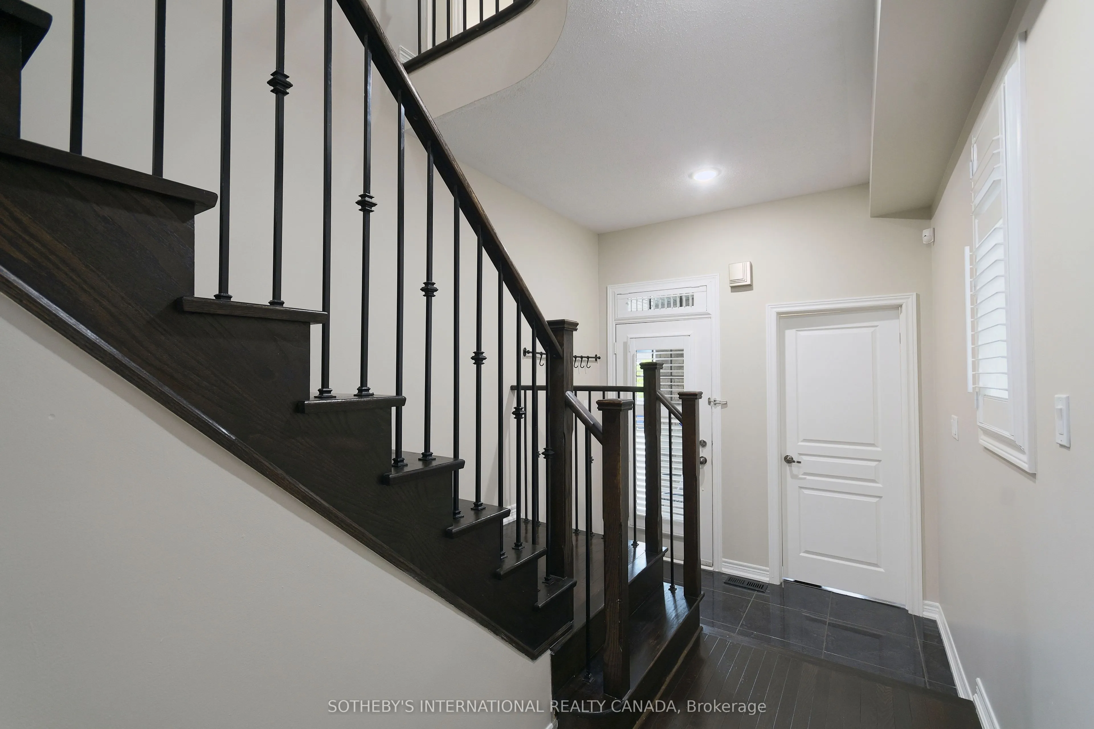86 Alexie Way