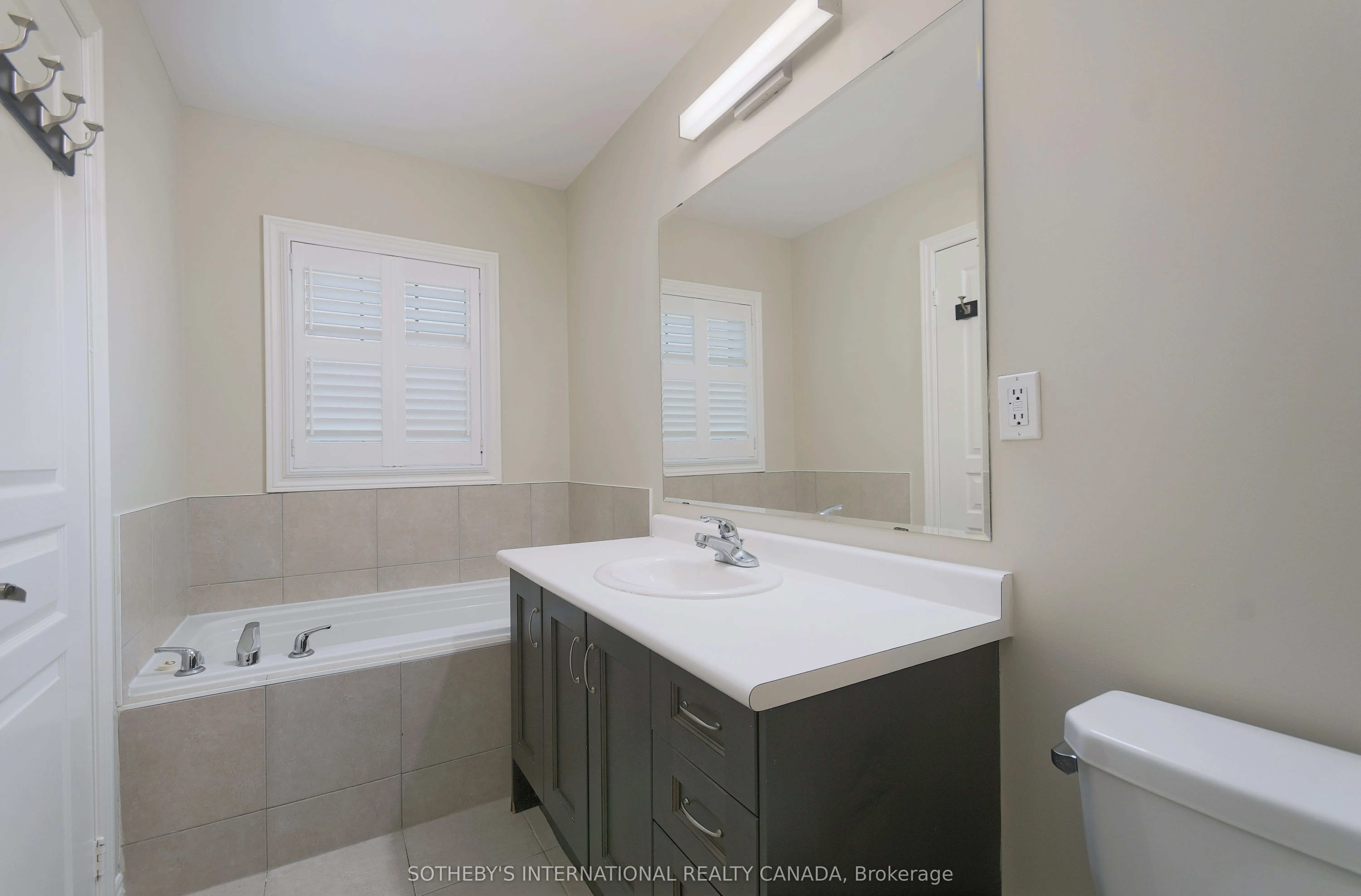 86 Alexie Way