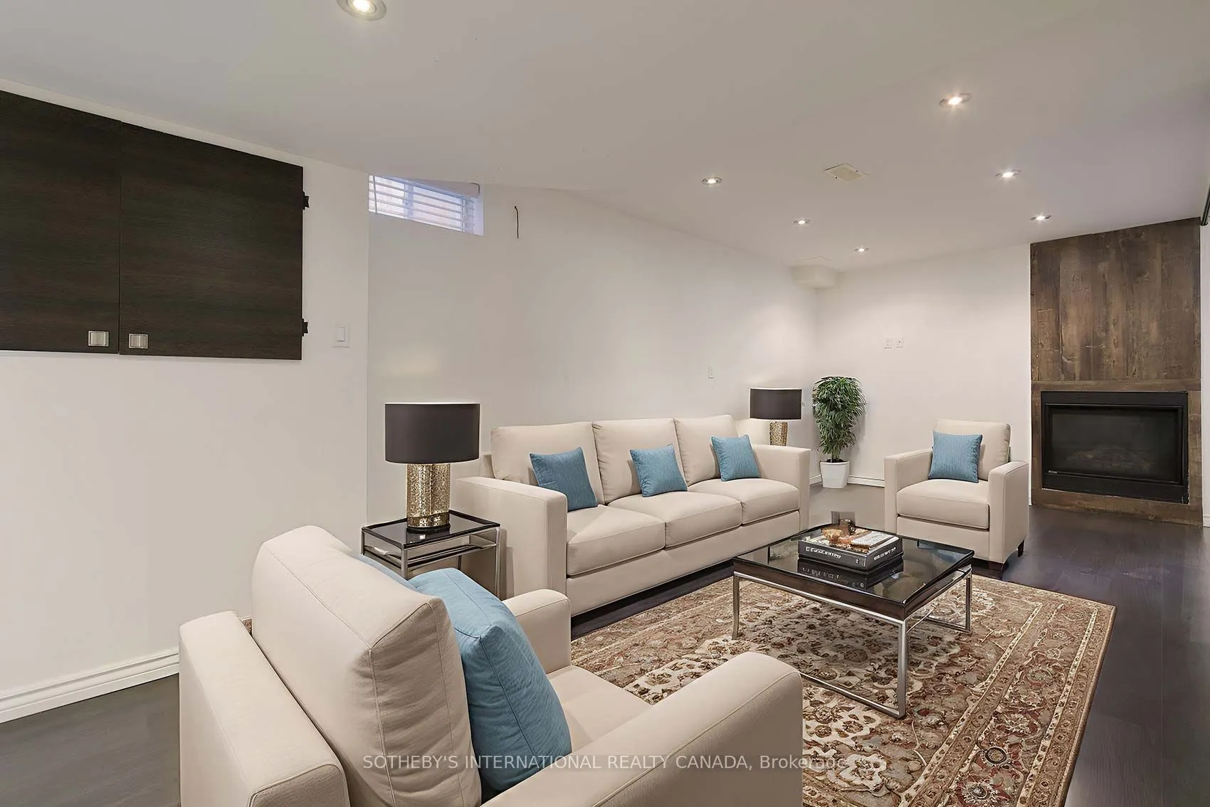 86 Alexie Way