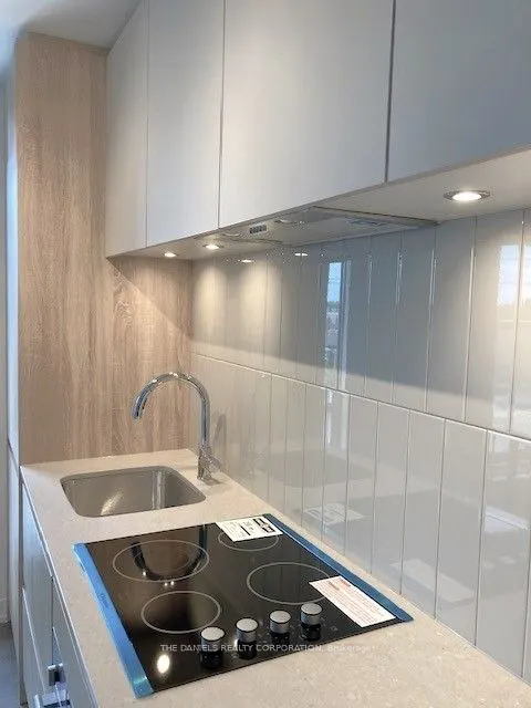 7950 Bathurst Street, #415