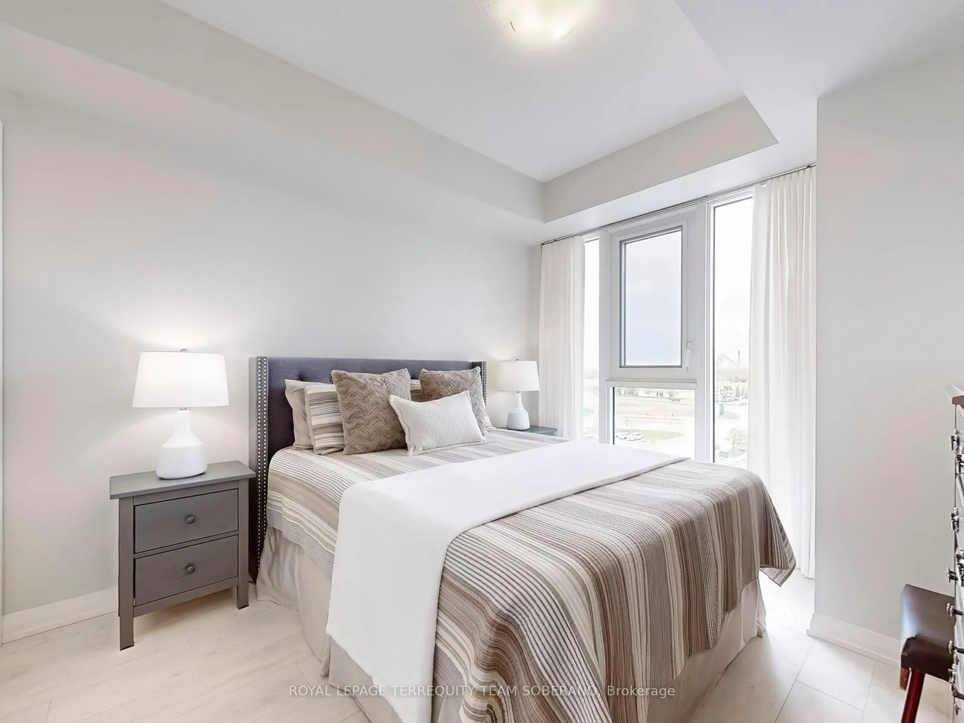 9000 Jane Street, #529