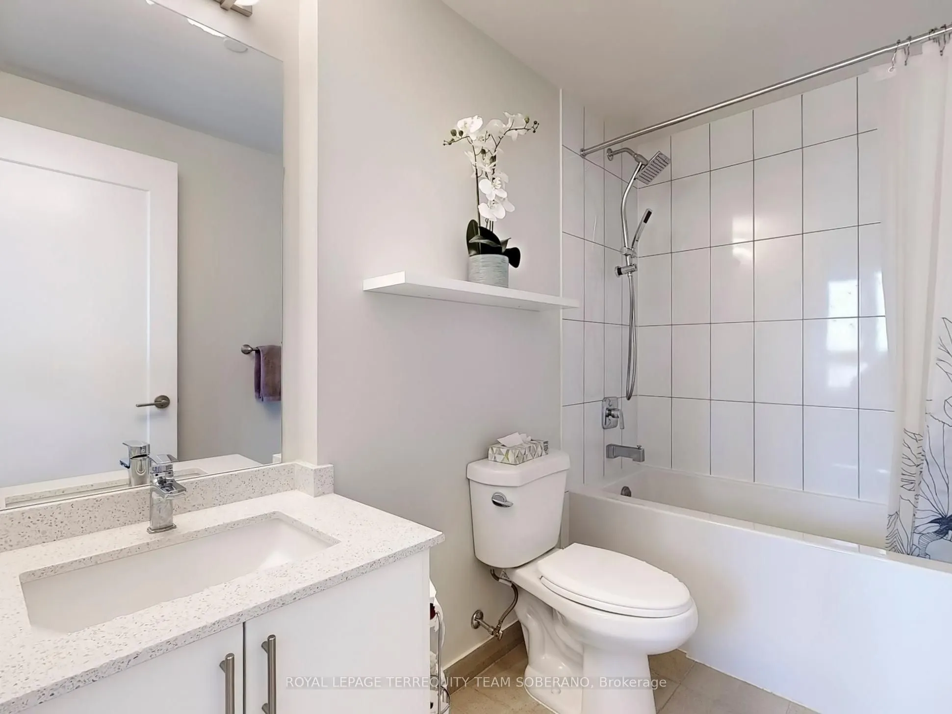 9000 Jane Street, #529