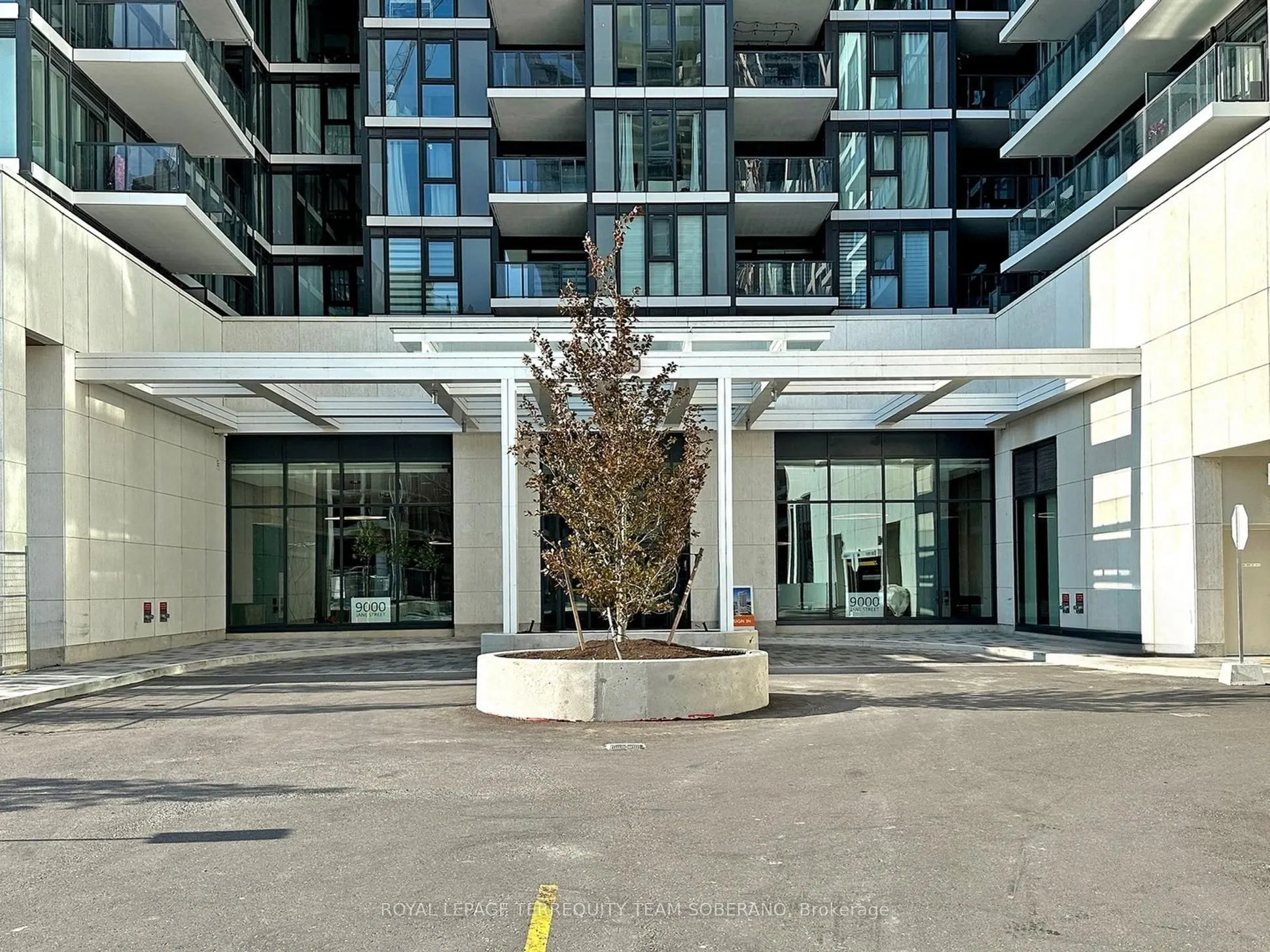 9000 Jane Street, #529