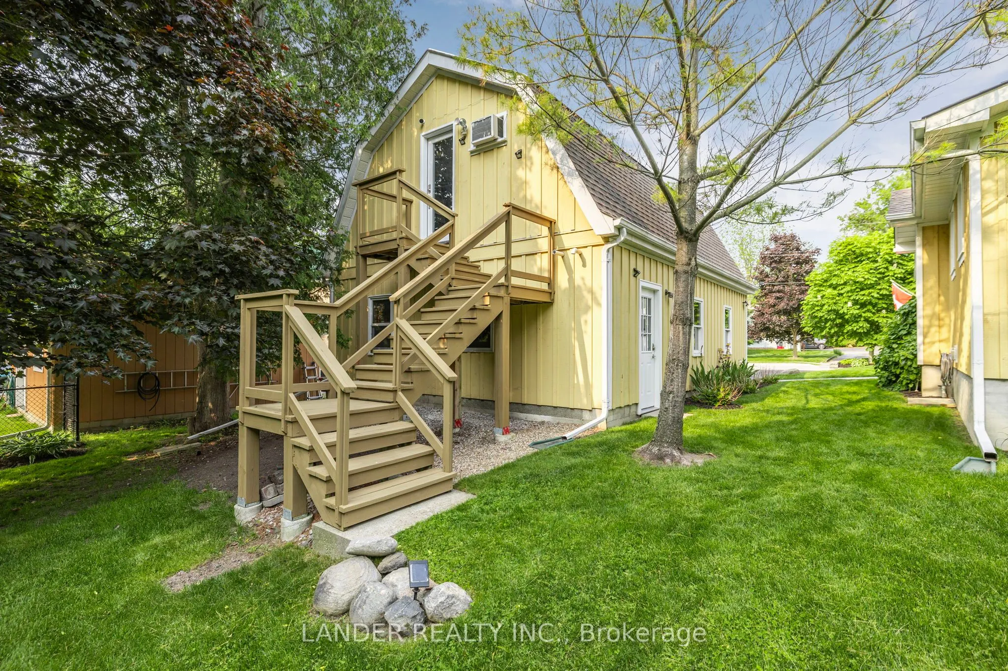 36 King Street
