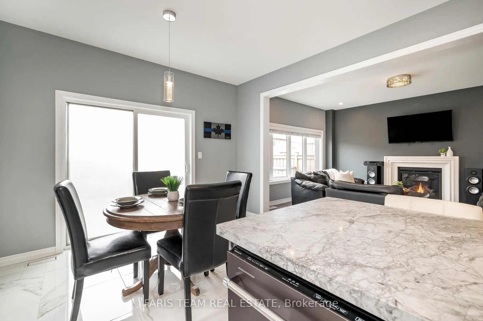 1464 Farrow Crescent