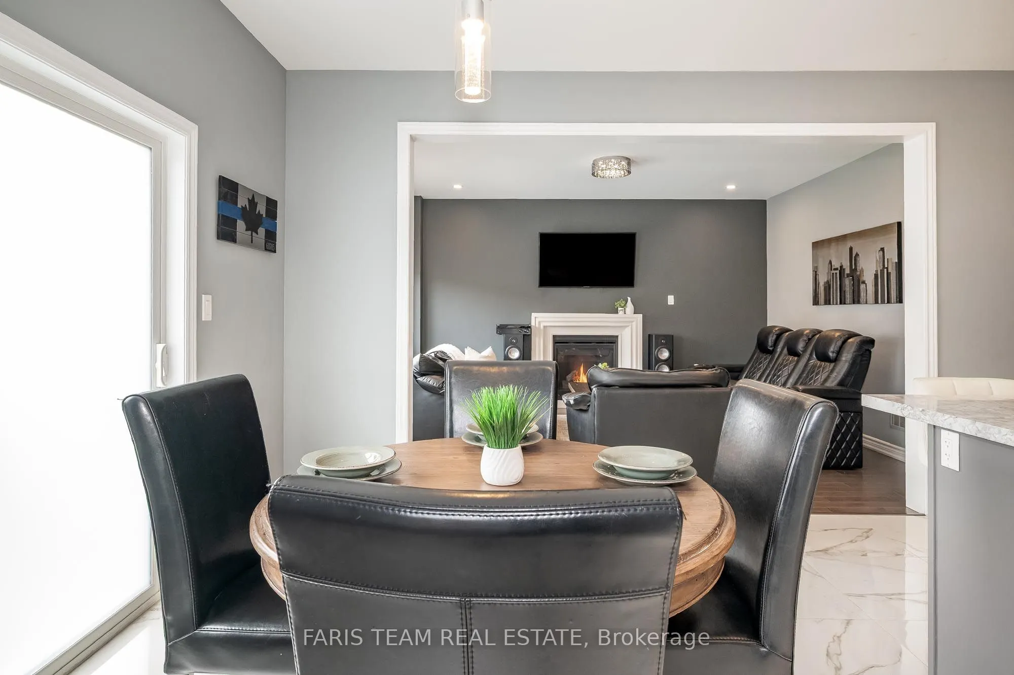 1464 Farrow Crescent